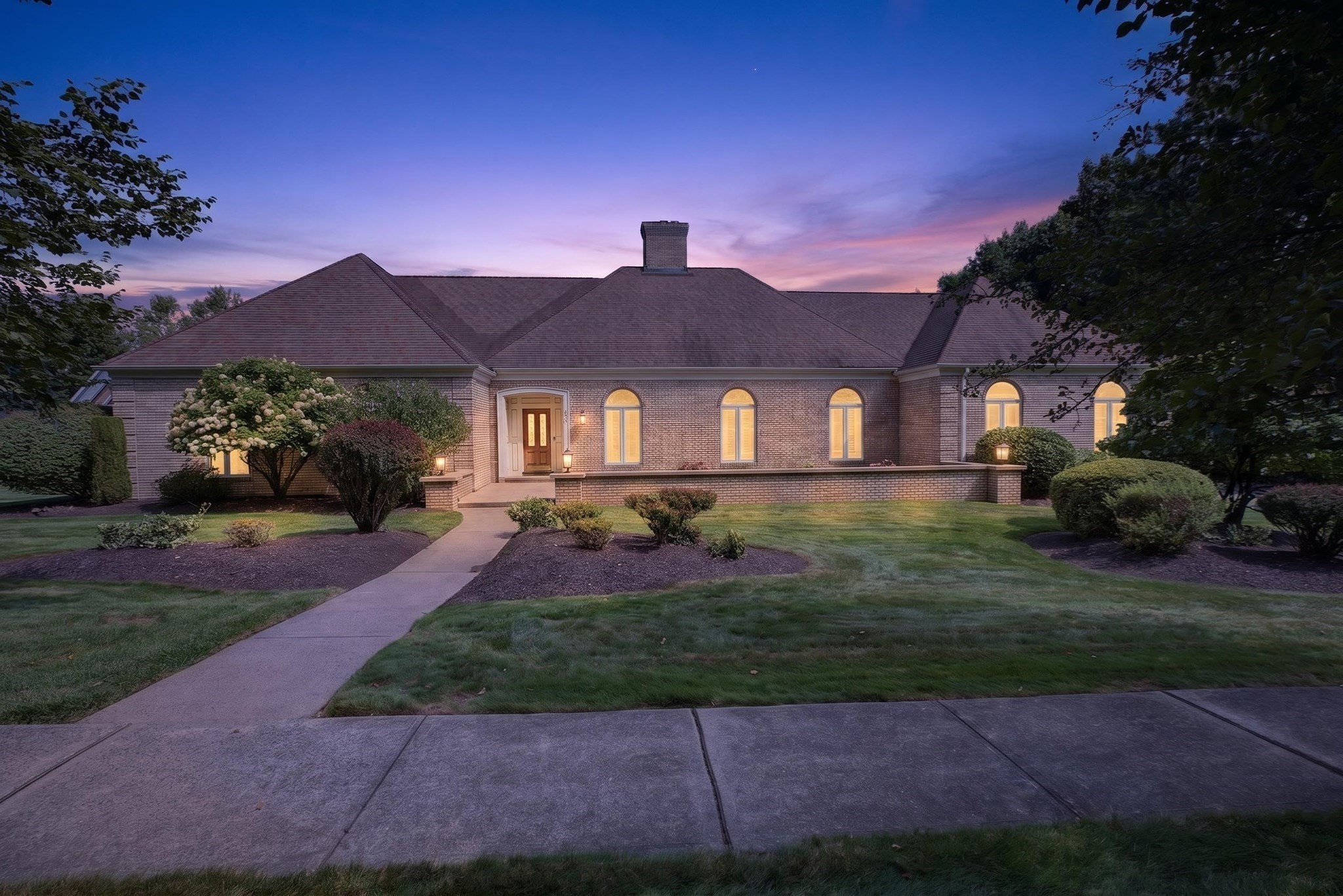 196 High Meadow Dr — photo