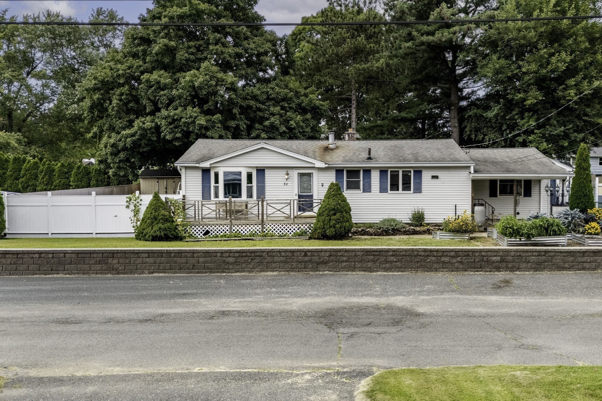 80 Quartus Street, Chicopee, MA 01013 — photo 2