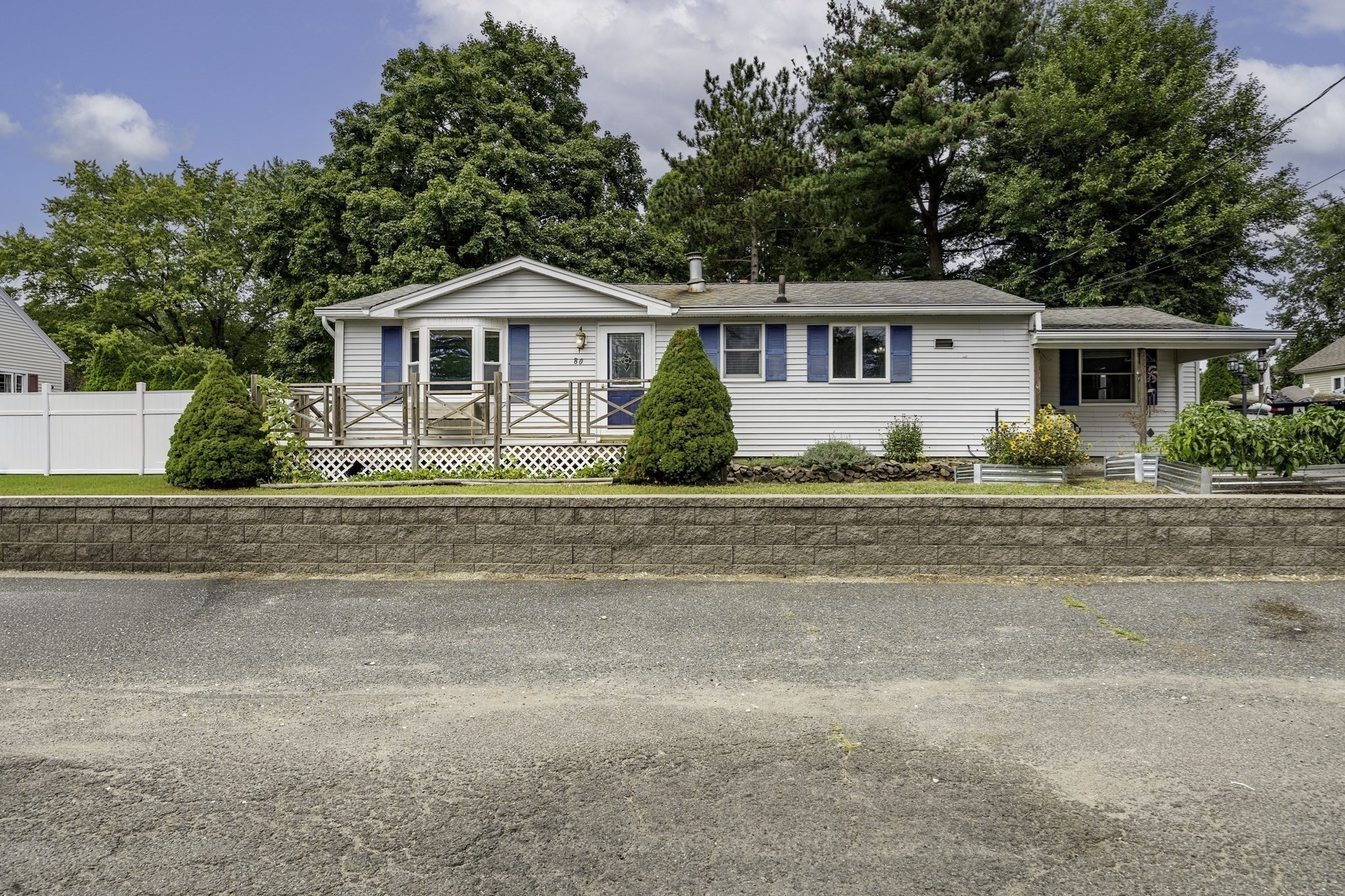 80 Quartus Street, Chicopee, MA 01013 — photo 3