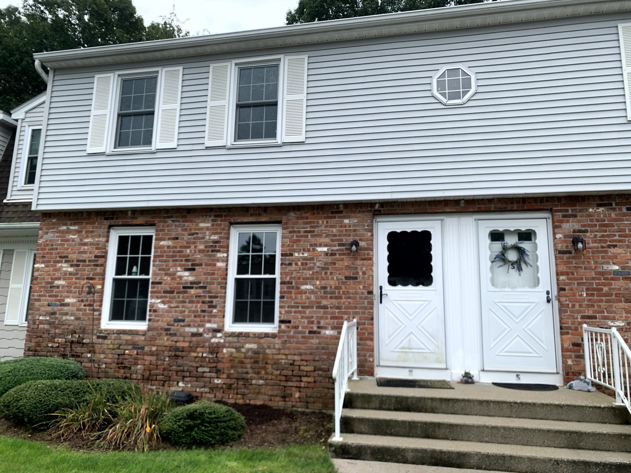 283 Fuller Rd #T — photo