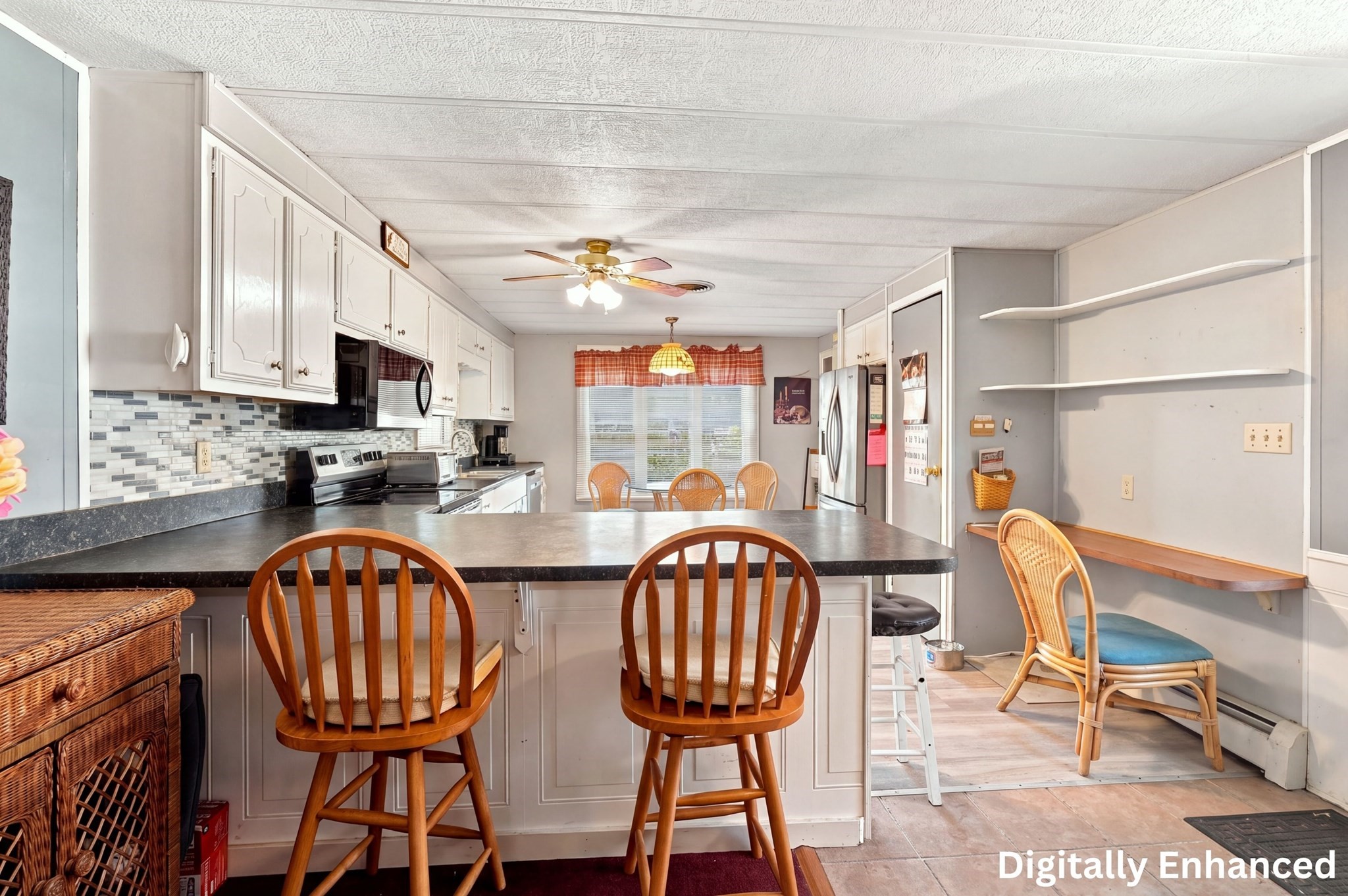 60 Longboat Dr — photo
