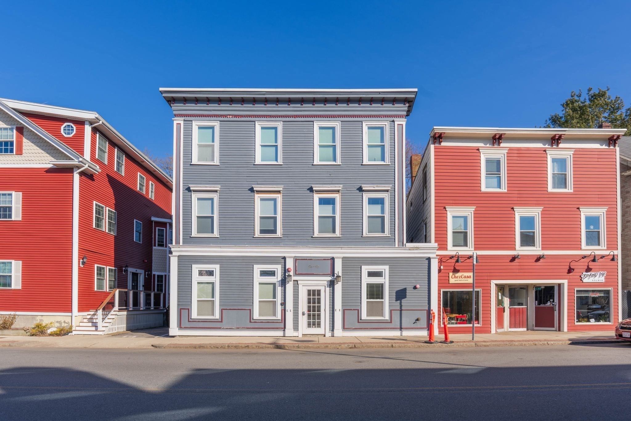 93 Bridge St #3 — photo
