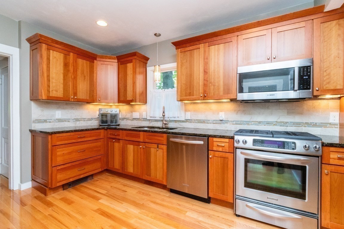 79 Redlands Road, Boston, MA 02132 — photo 3