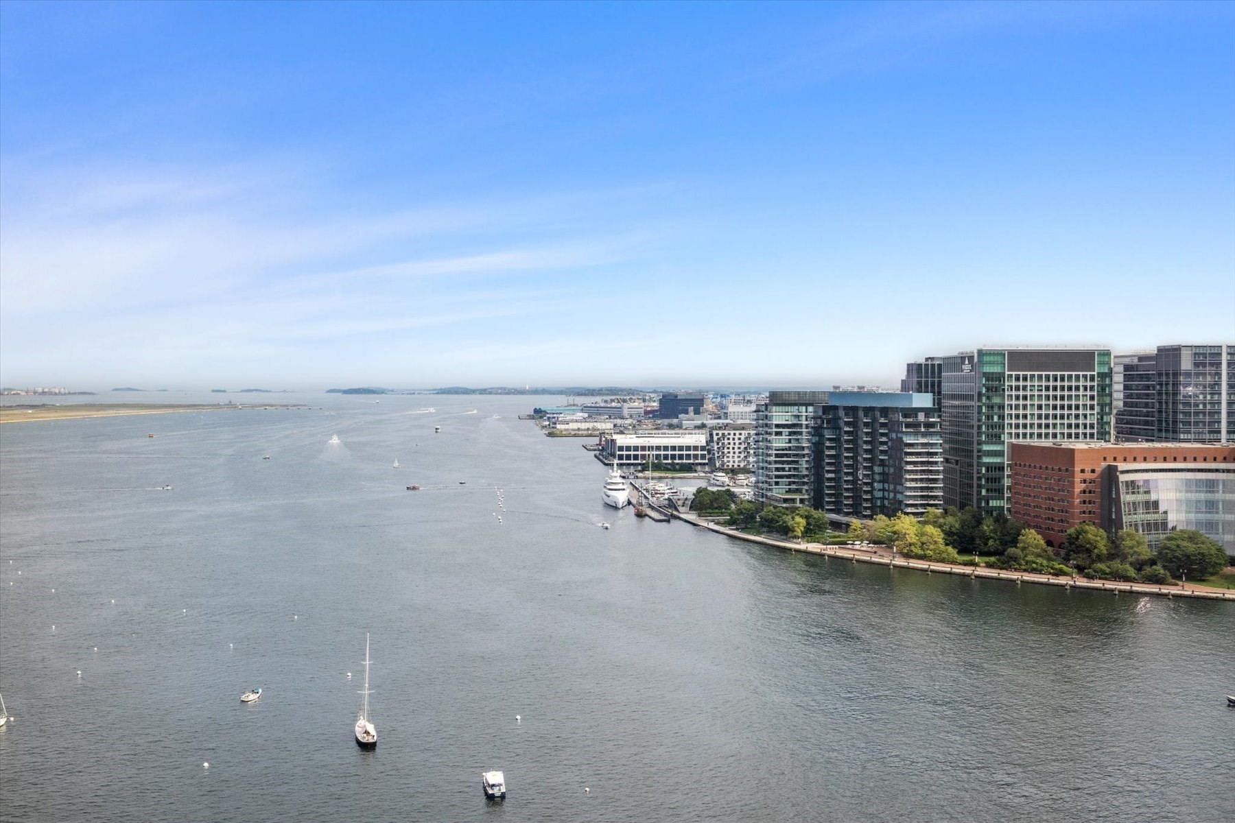 85 E India Row #23D — photo