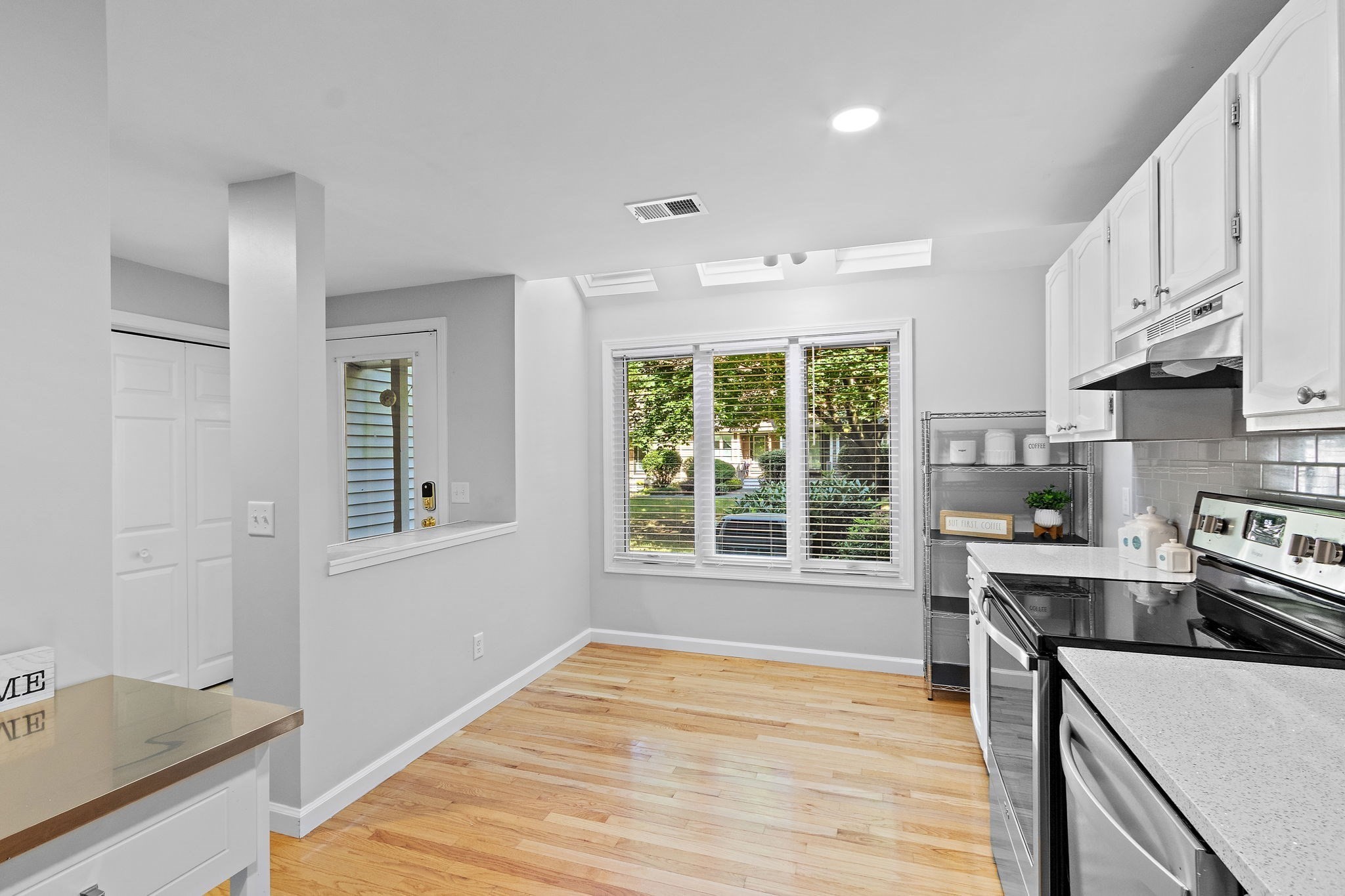 608 Maple Brook Road #608, Bellingham, MA 02019 — photo 3