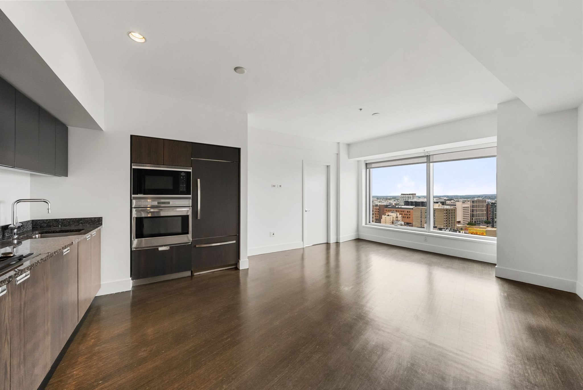 110 Stuart St #H 19 H — photo