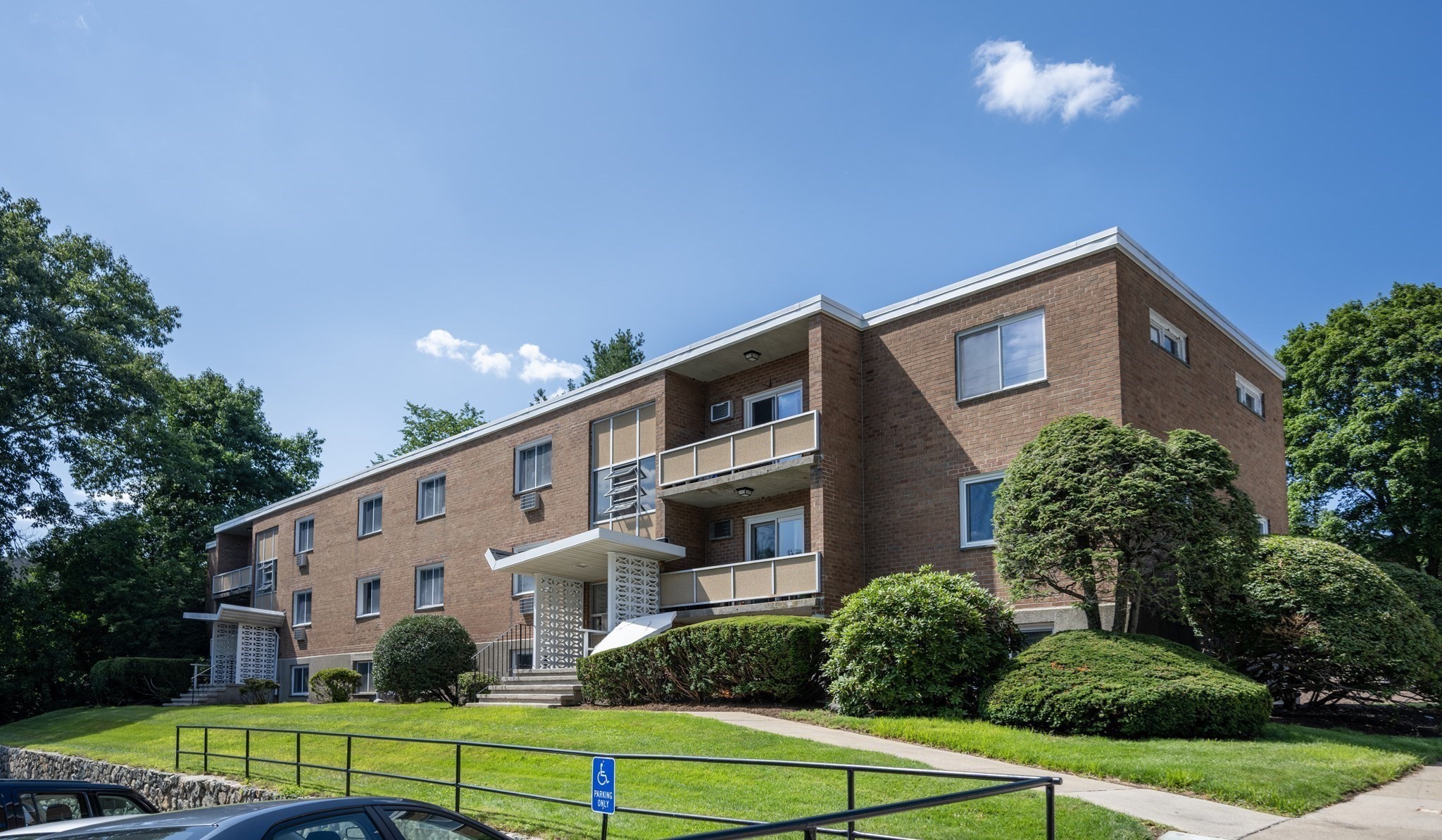 30 Jacqueline Road #D — photo