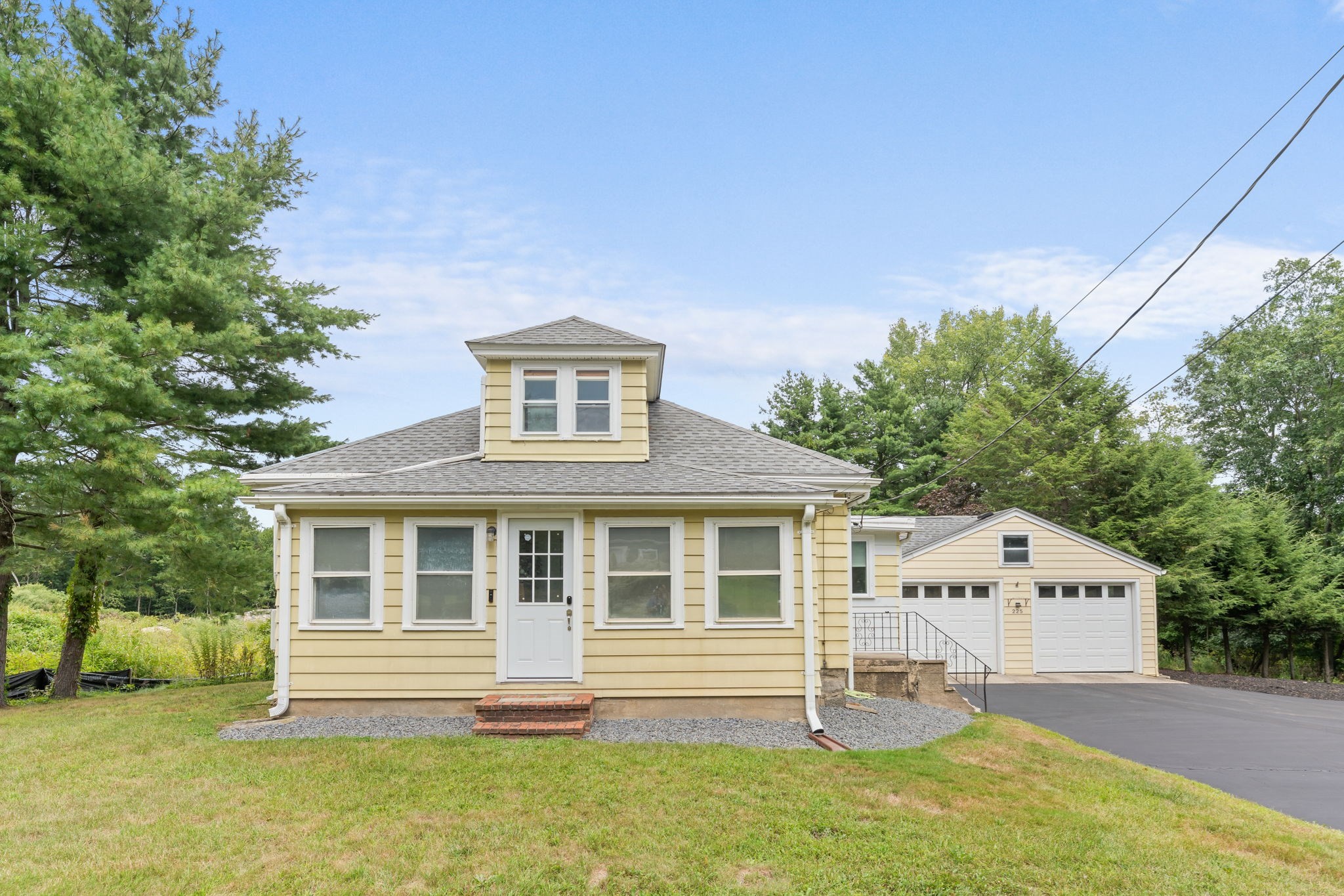 225 Page St — photo