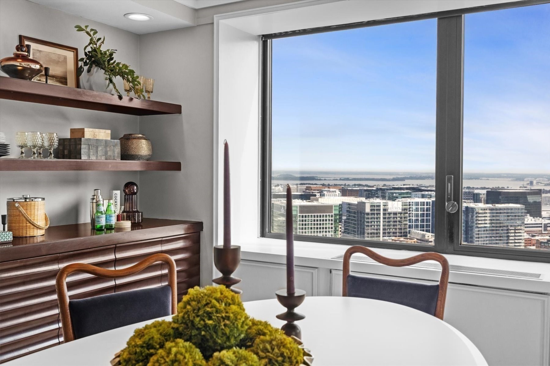 85 East India Ph Fg — photo