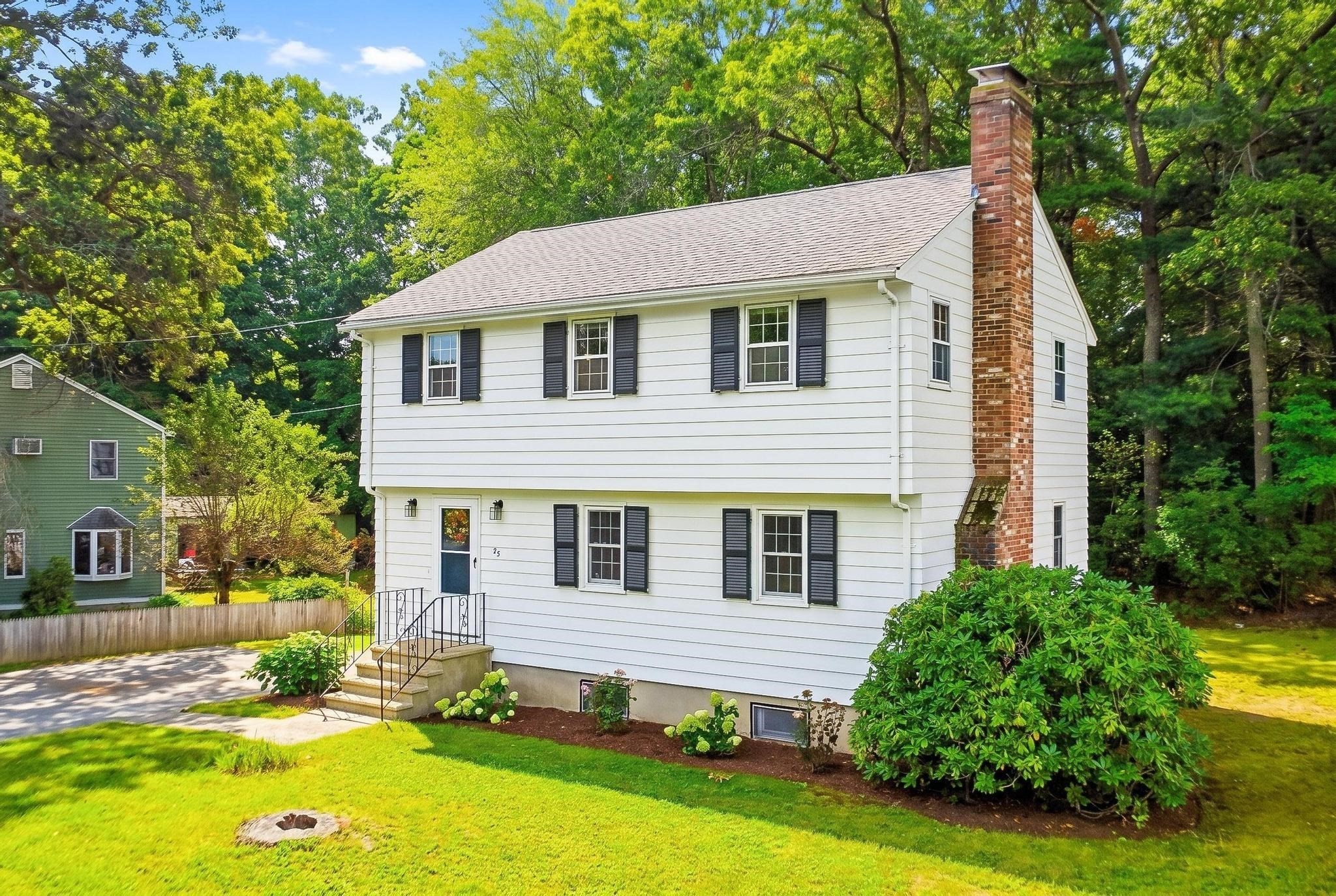 32 Dividence Rd — photo