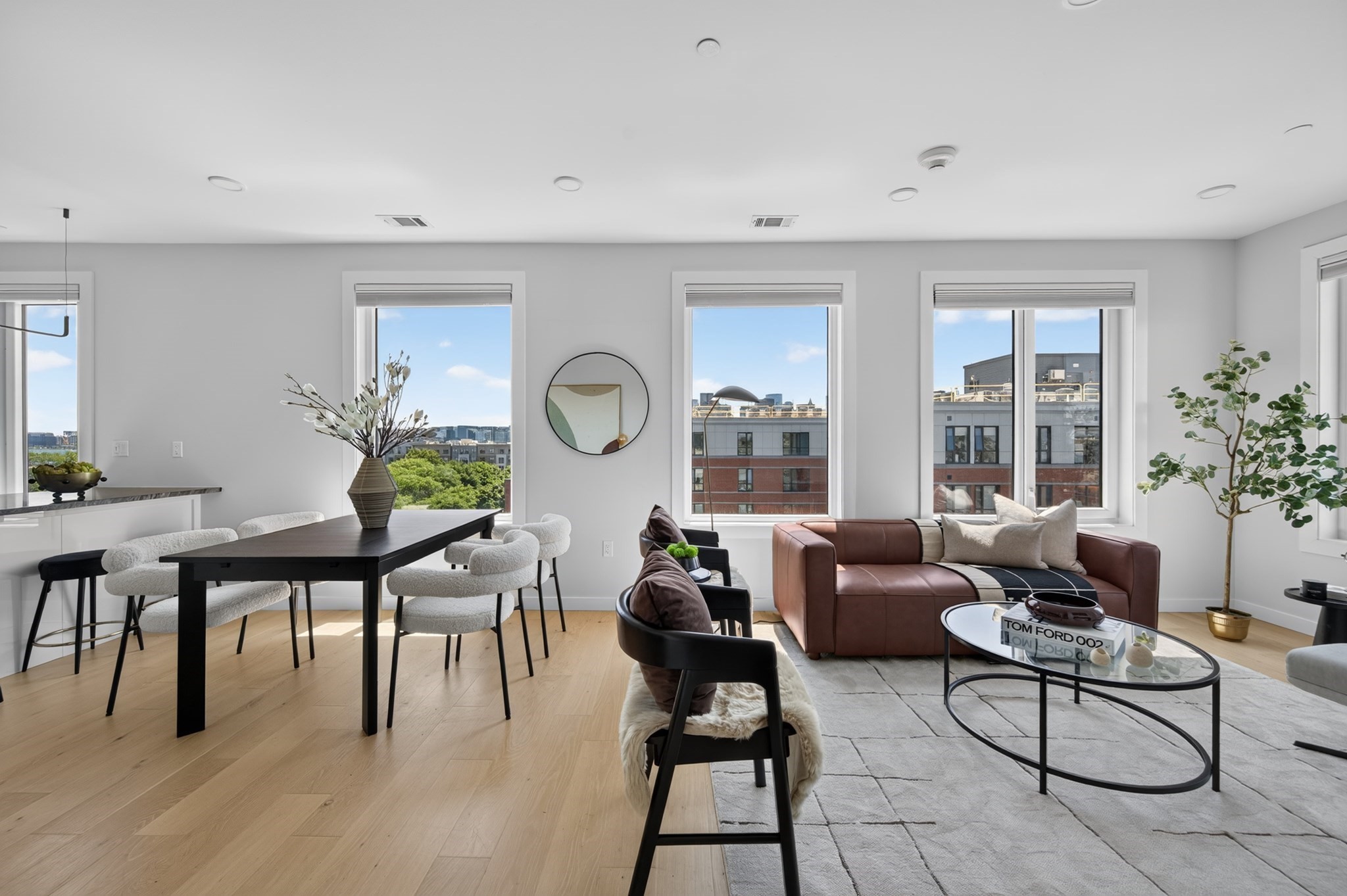 2-10 Maverick Sq #307 — photo