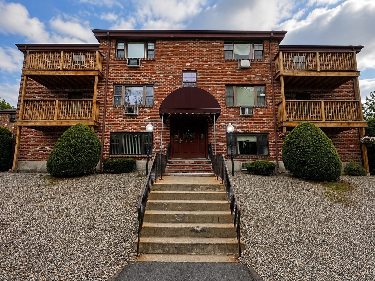 14-A Mayberry Dr #10 — photo