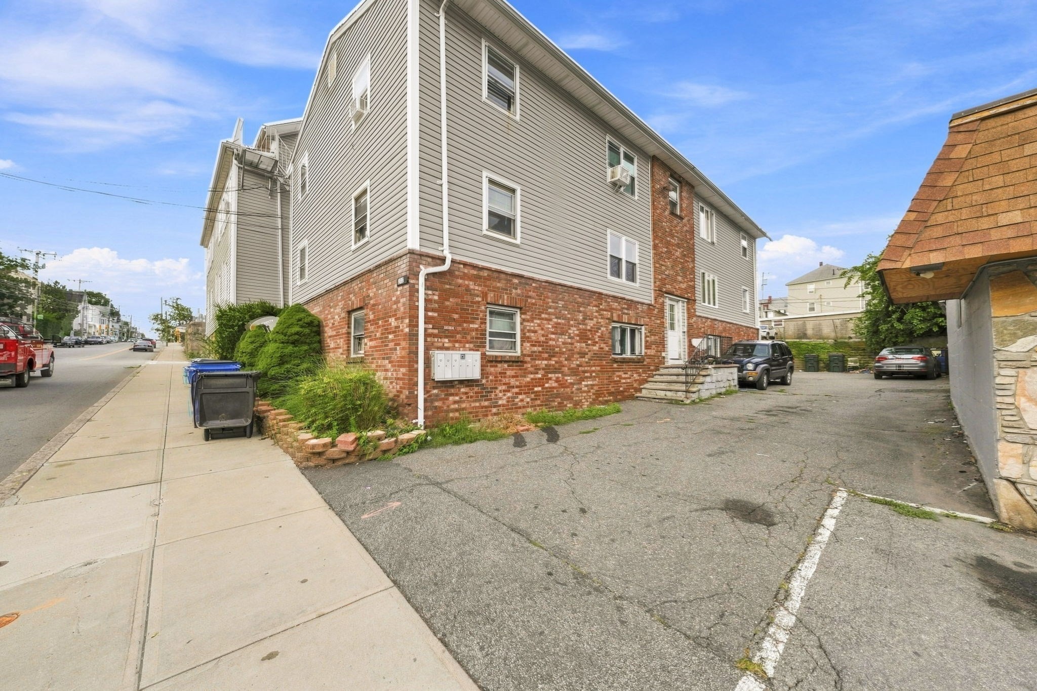 243 Robeson St #3 — photo
