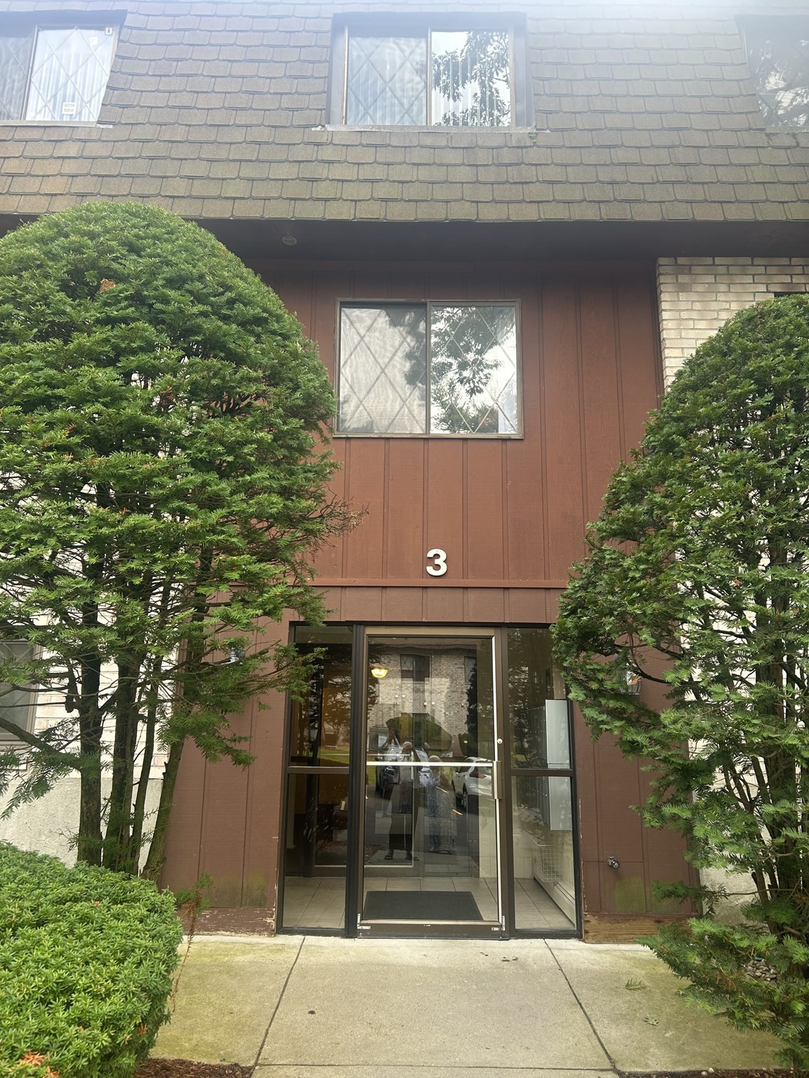 3 Greenbriar Drive #301 — photo