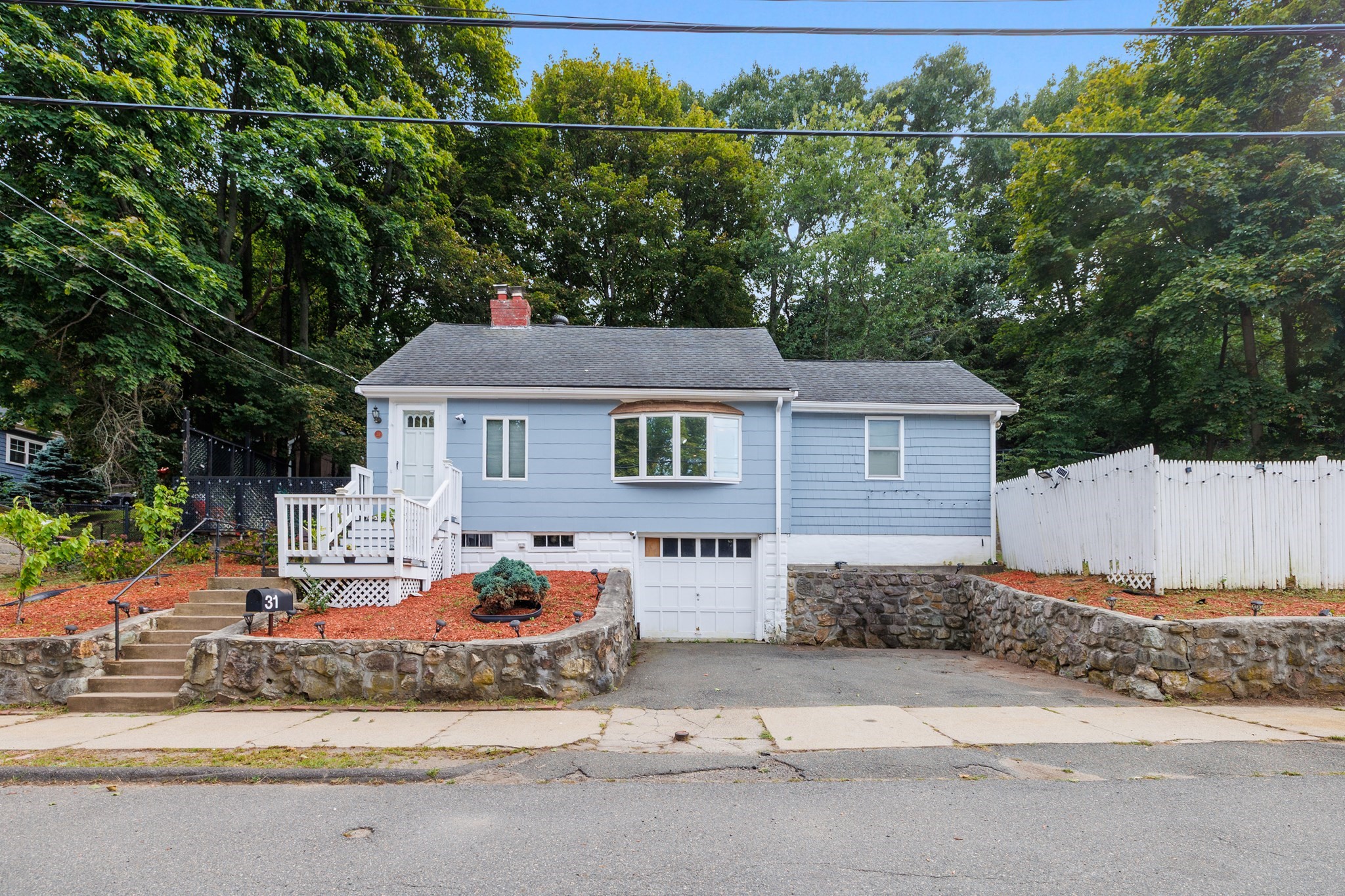 31 Endicott St. — photo