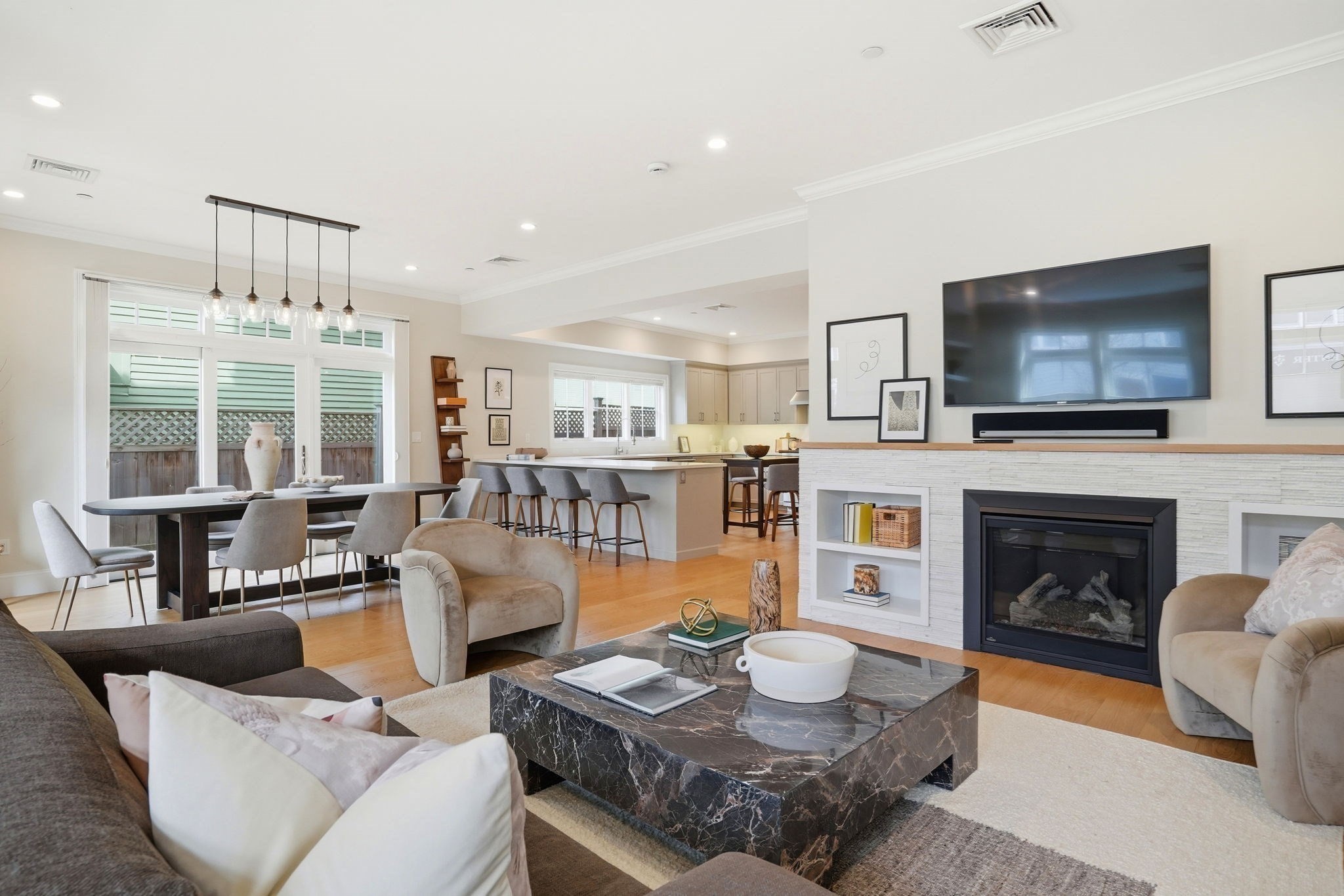 315 Highland Ave #101 — photo