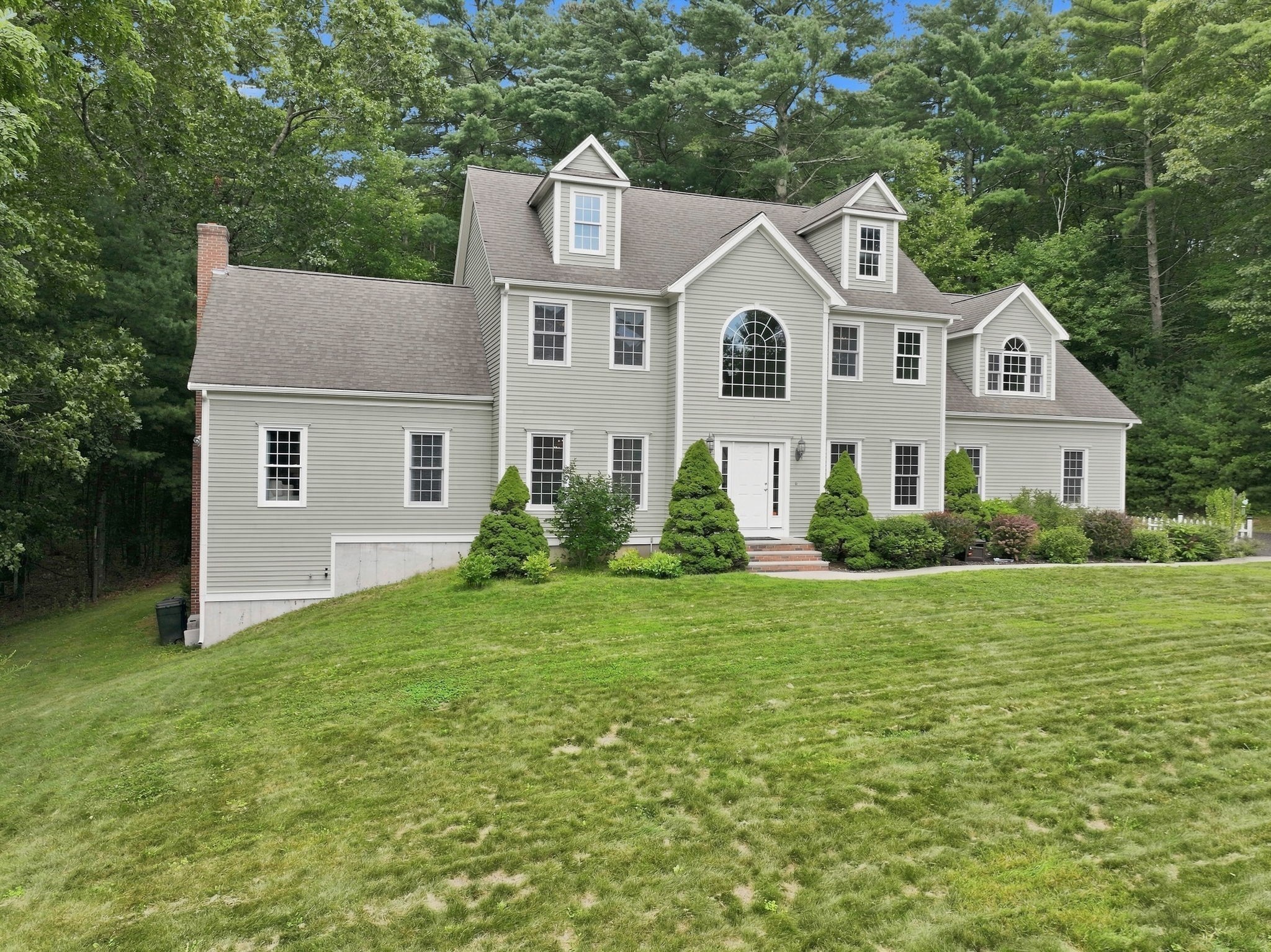 27 Juniper Road, Upton, MA 01568 — photo 2