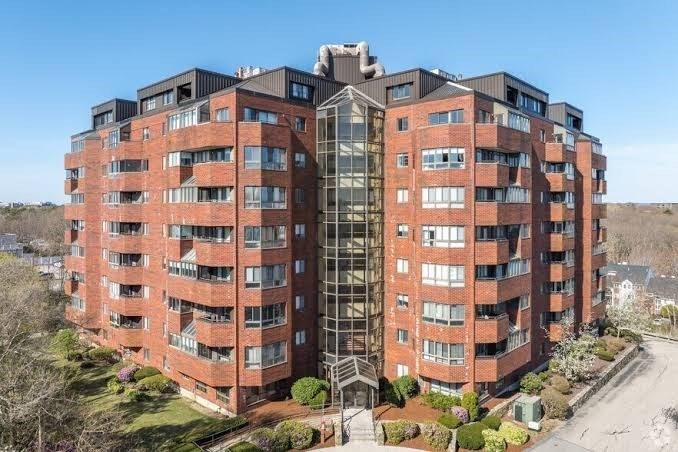 200 Burkhall #205 — photo