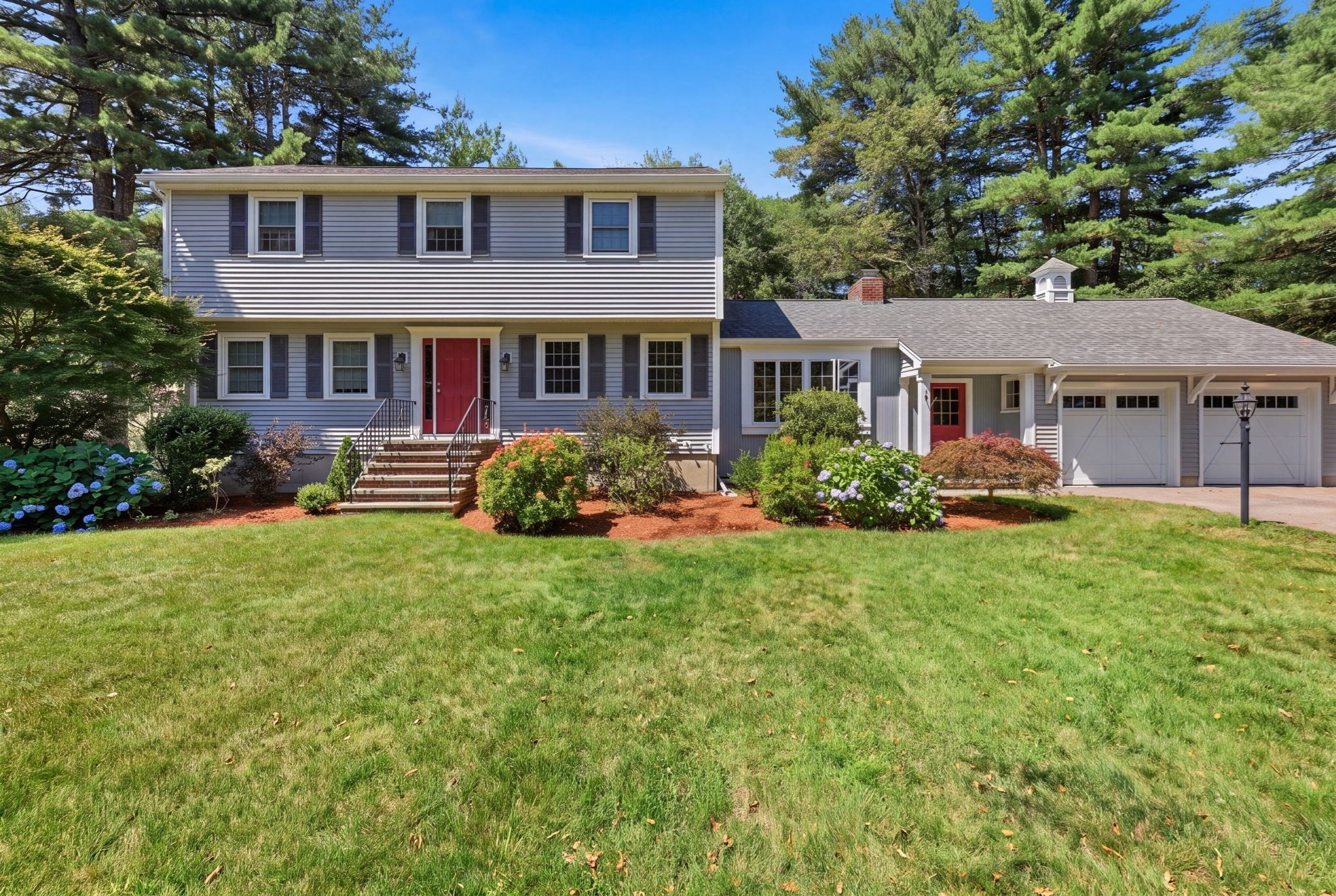 5 Regis Rd — photo