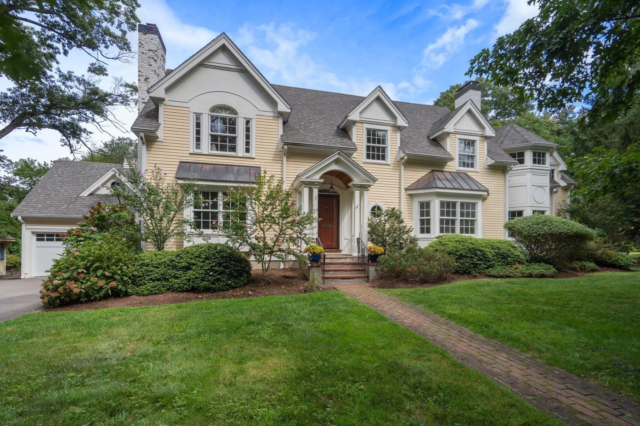 1 Kenilworth Circle — photo