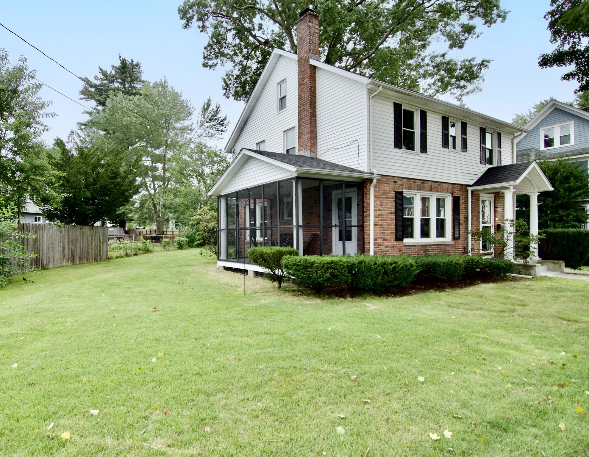 25 Webber Street, Springfield, MA 01108 — photo 3