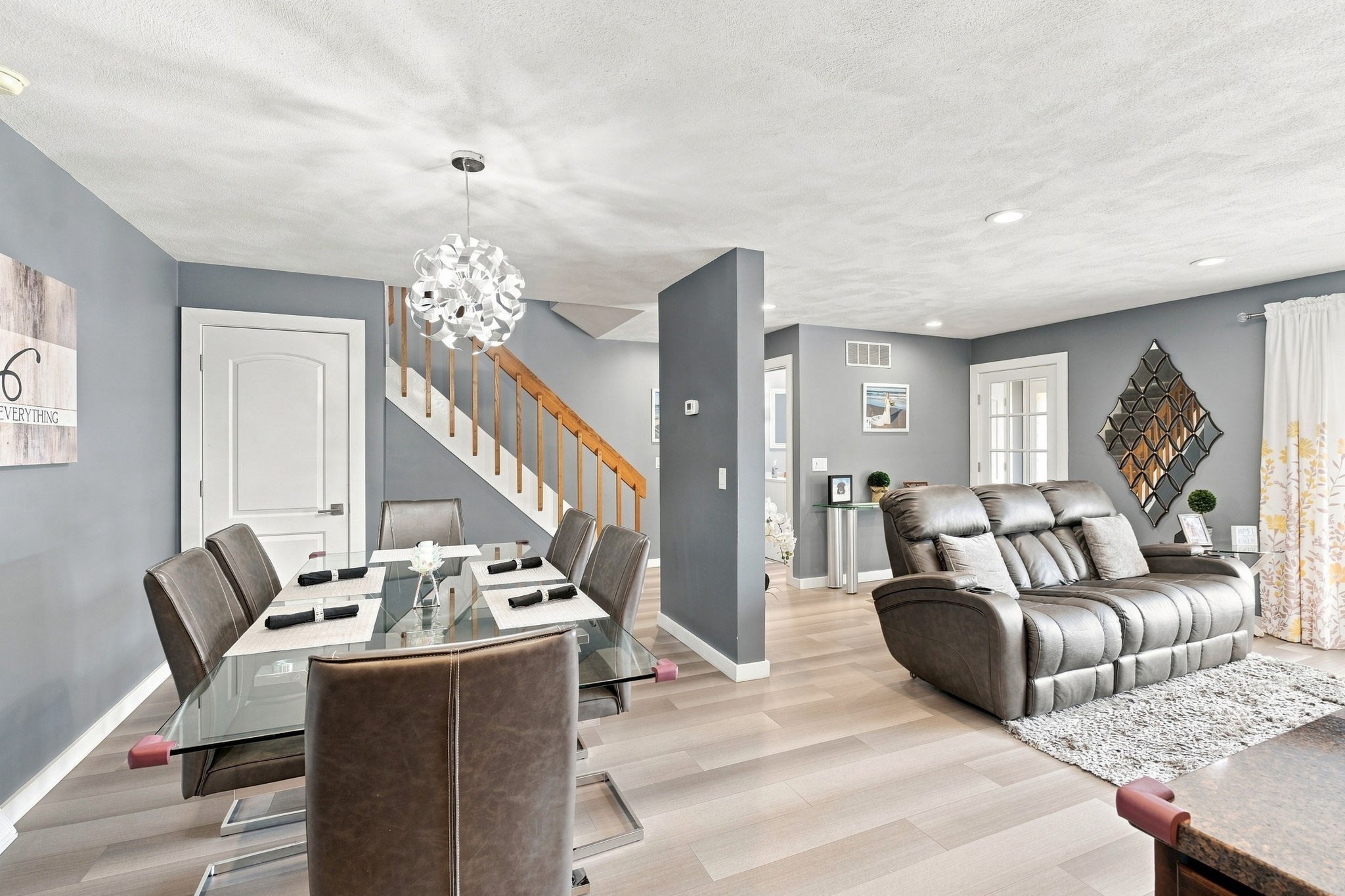 200 Mayfield Ave #C7 — photo