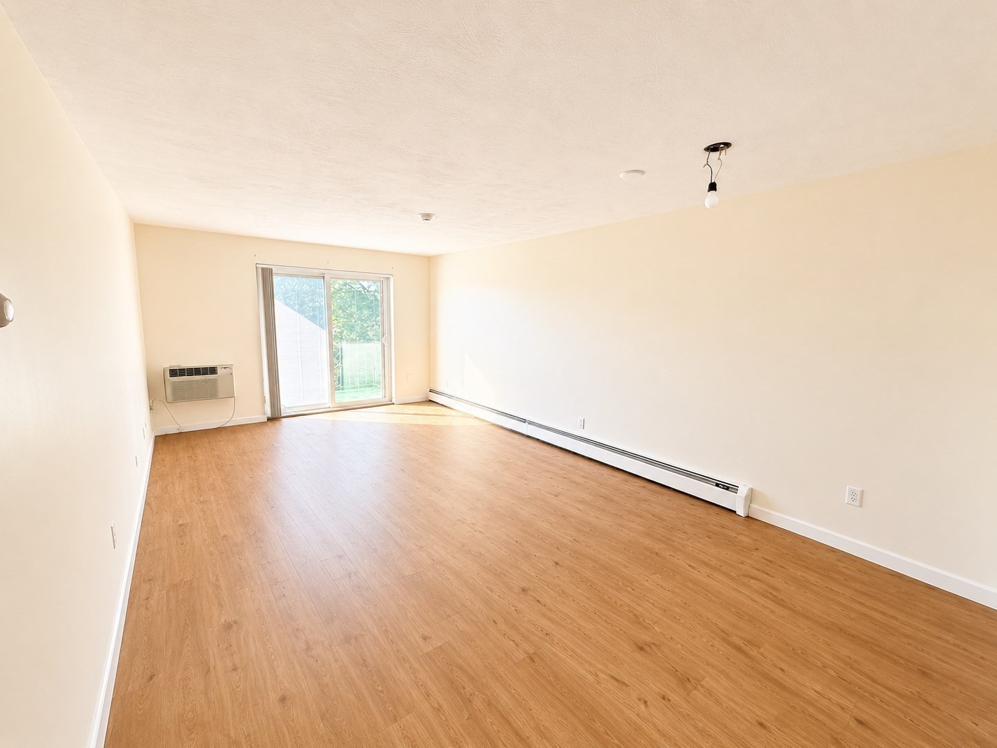 350 Highland Ave #35 — photo