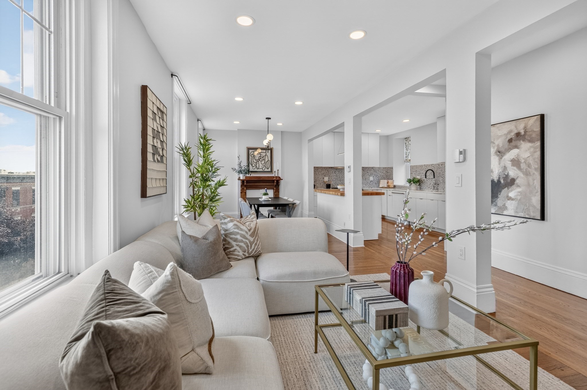 44 Beacon St #4 — photo