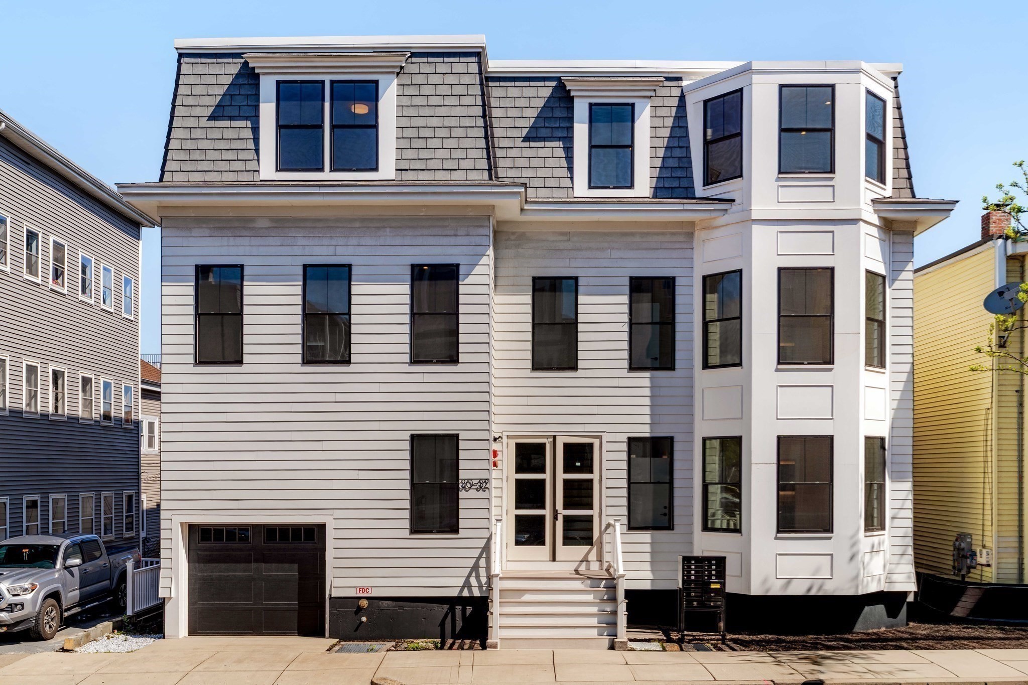 32 Condor St #4a — photo