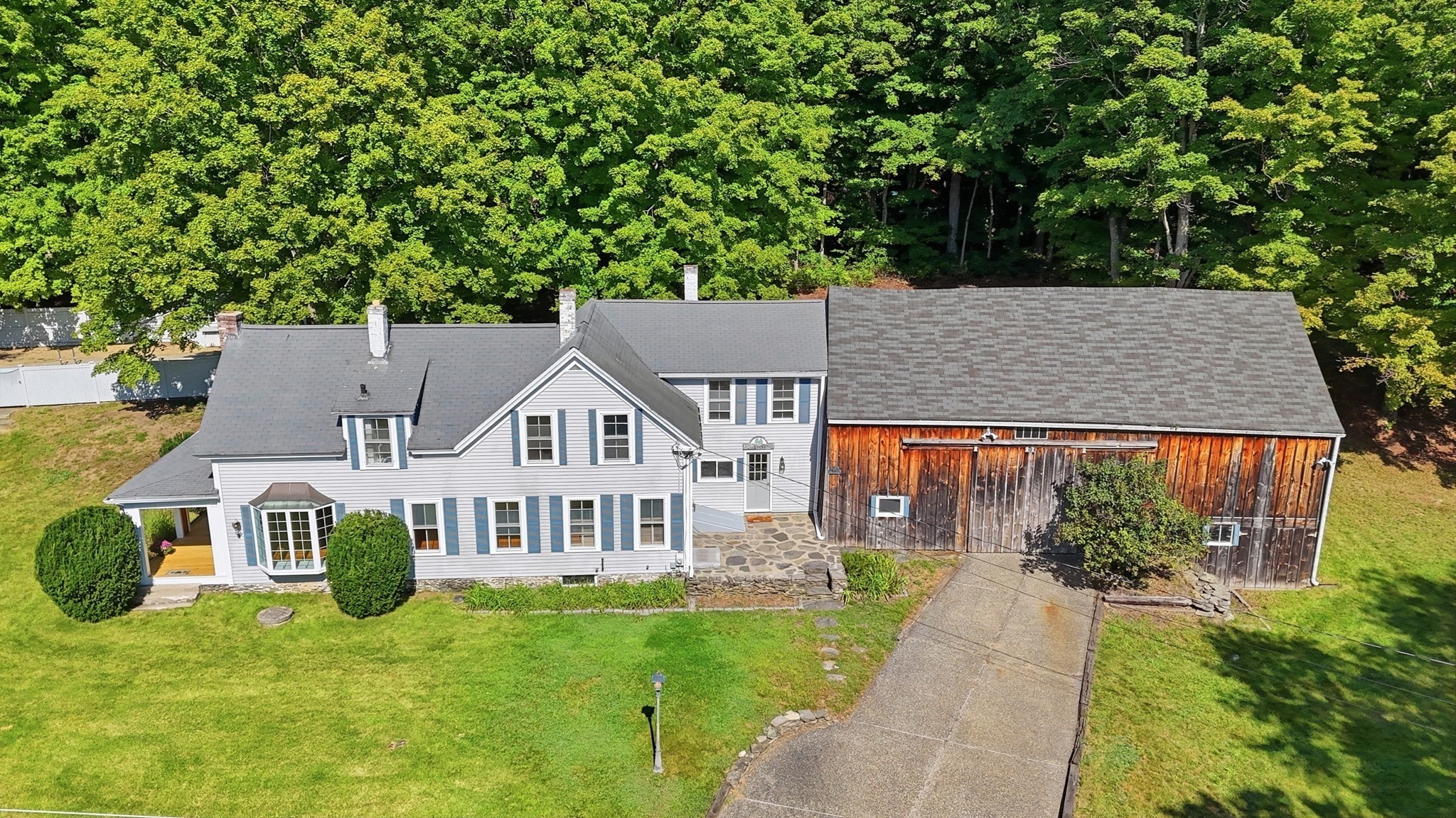 85 Wallace Hill — photo