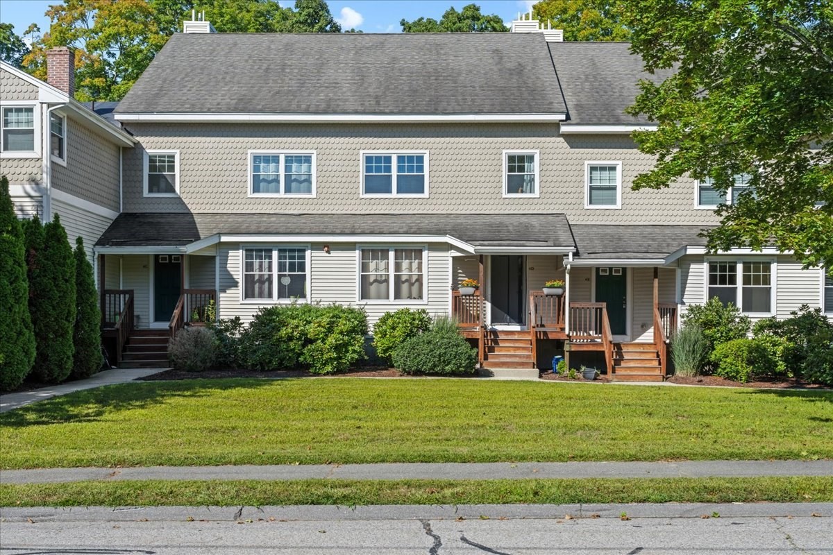 4 Mayberry Dr E — photo
