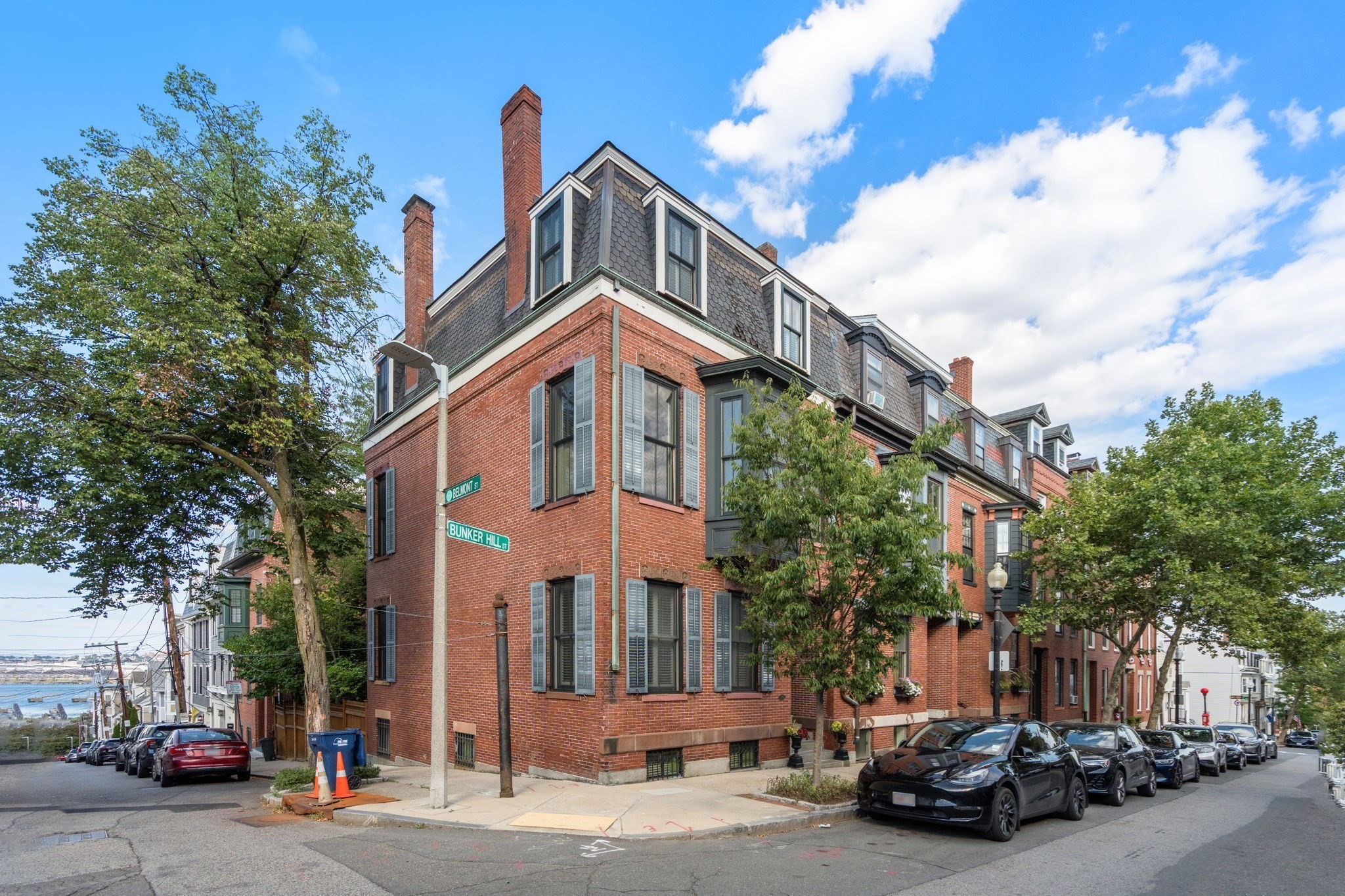 295 Bunker Hill St #2 — photo