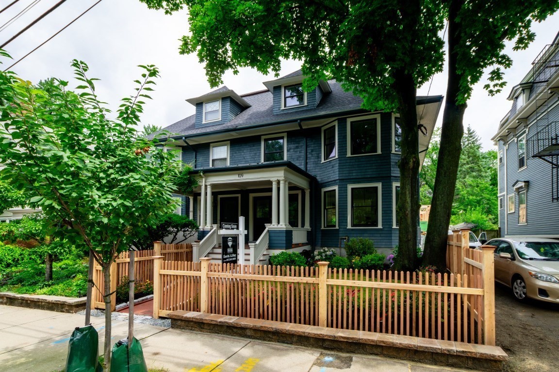 109 Lake View Ave — photo