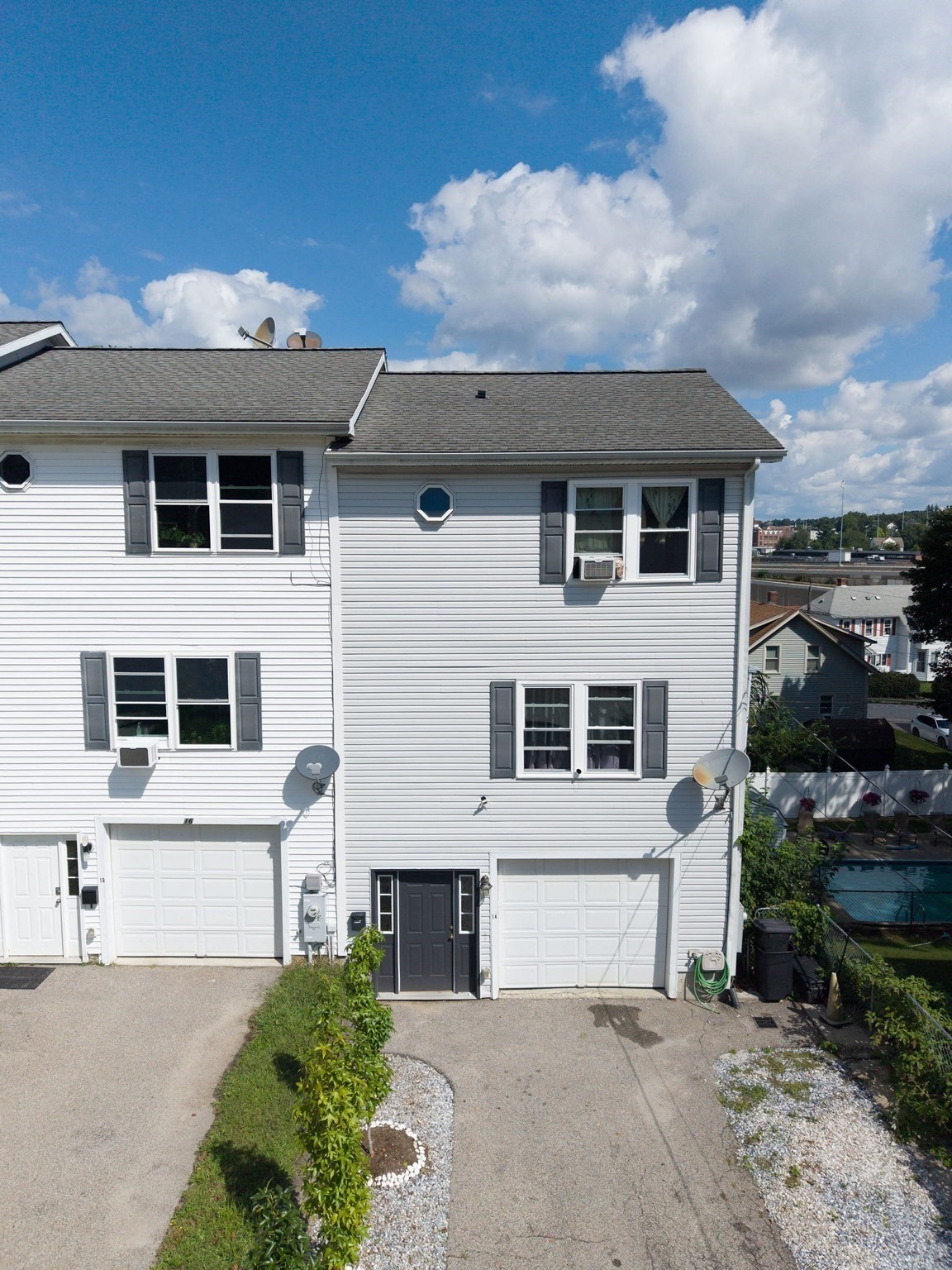 14 Sherburne Ave — photo