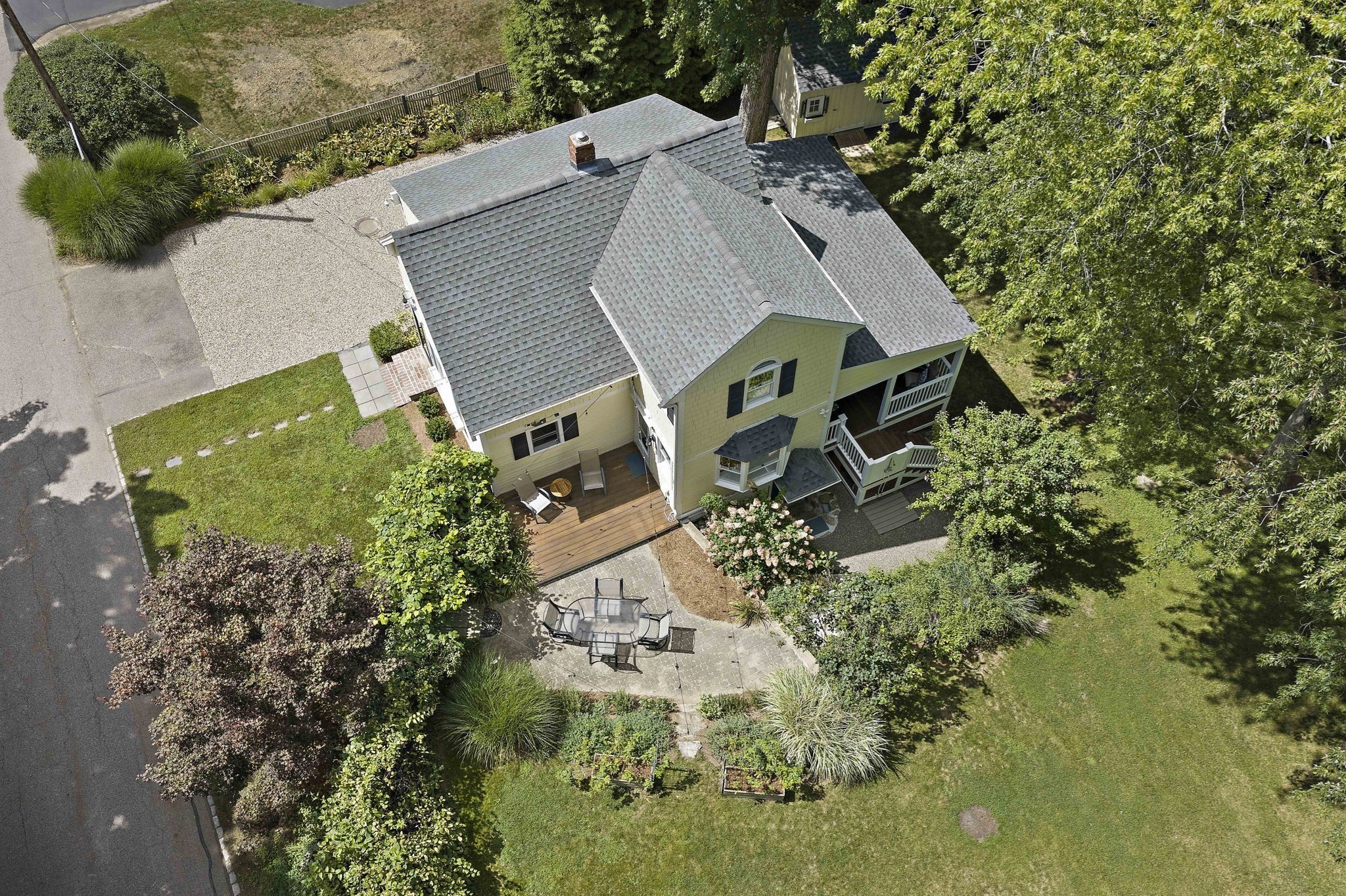 16 Oakland Ave — photo