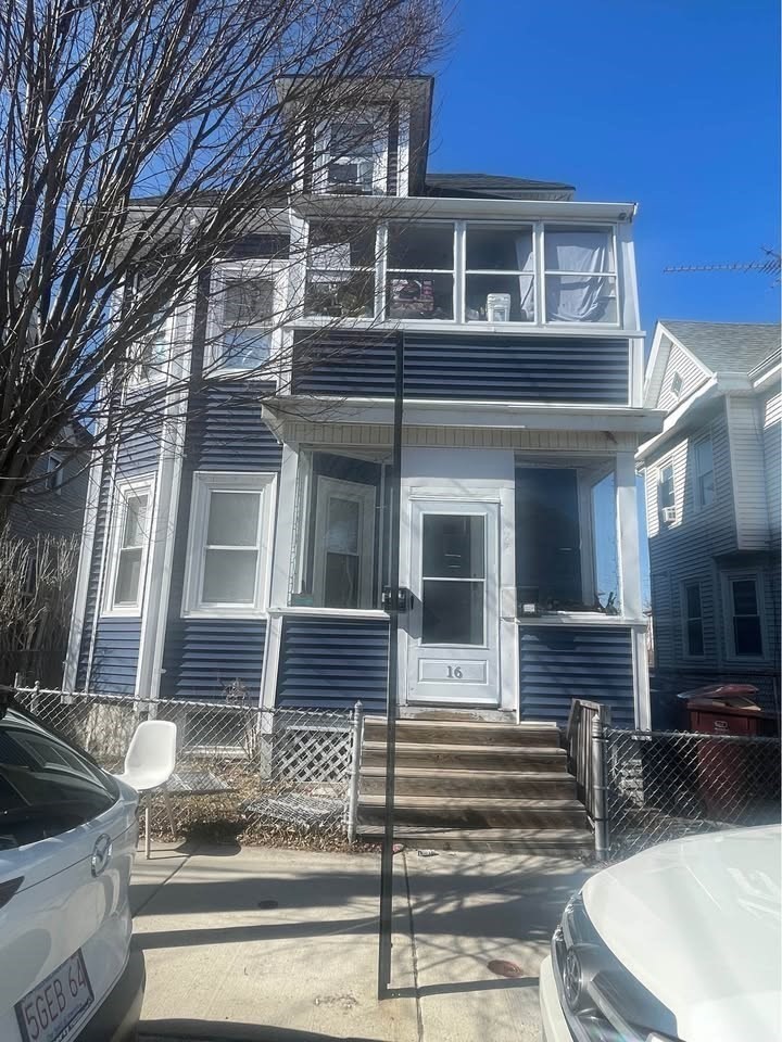 16 Rock Valley St #1 — photo