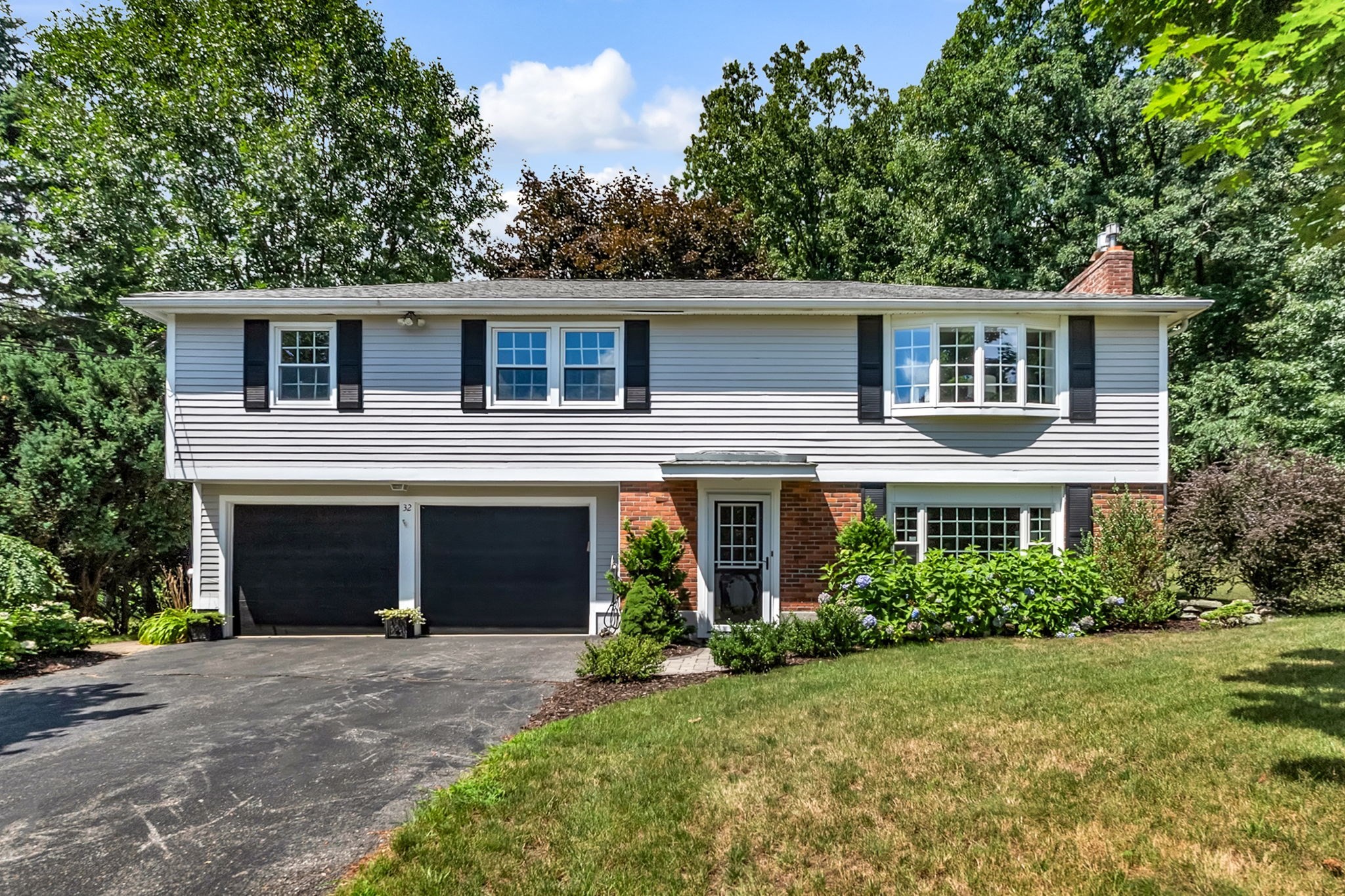 32 Briarwood Rd — photo