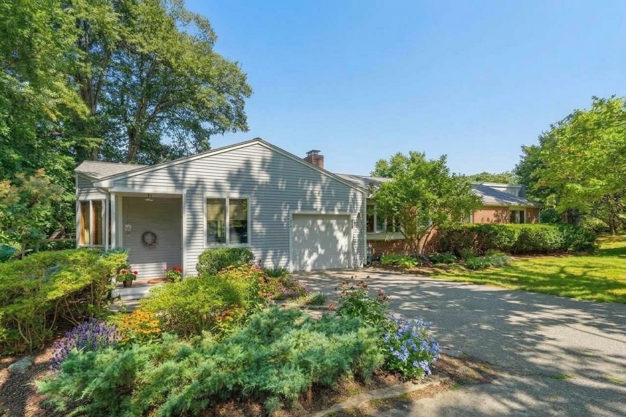 52 Hickory Rd — photo
