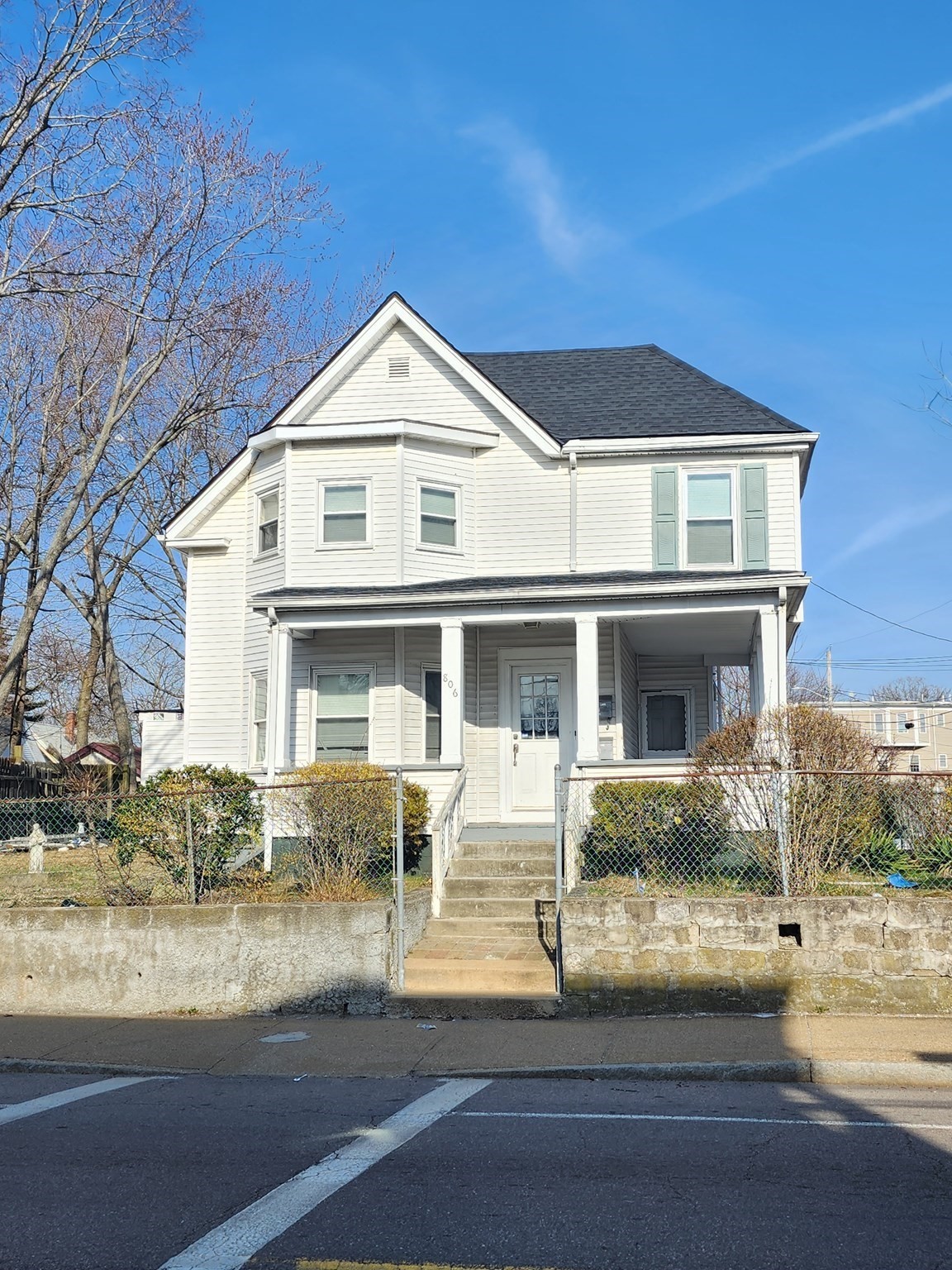 806 Warren Ave #2 — photo