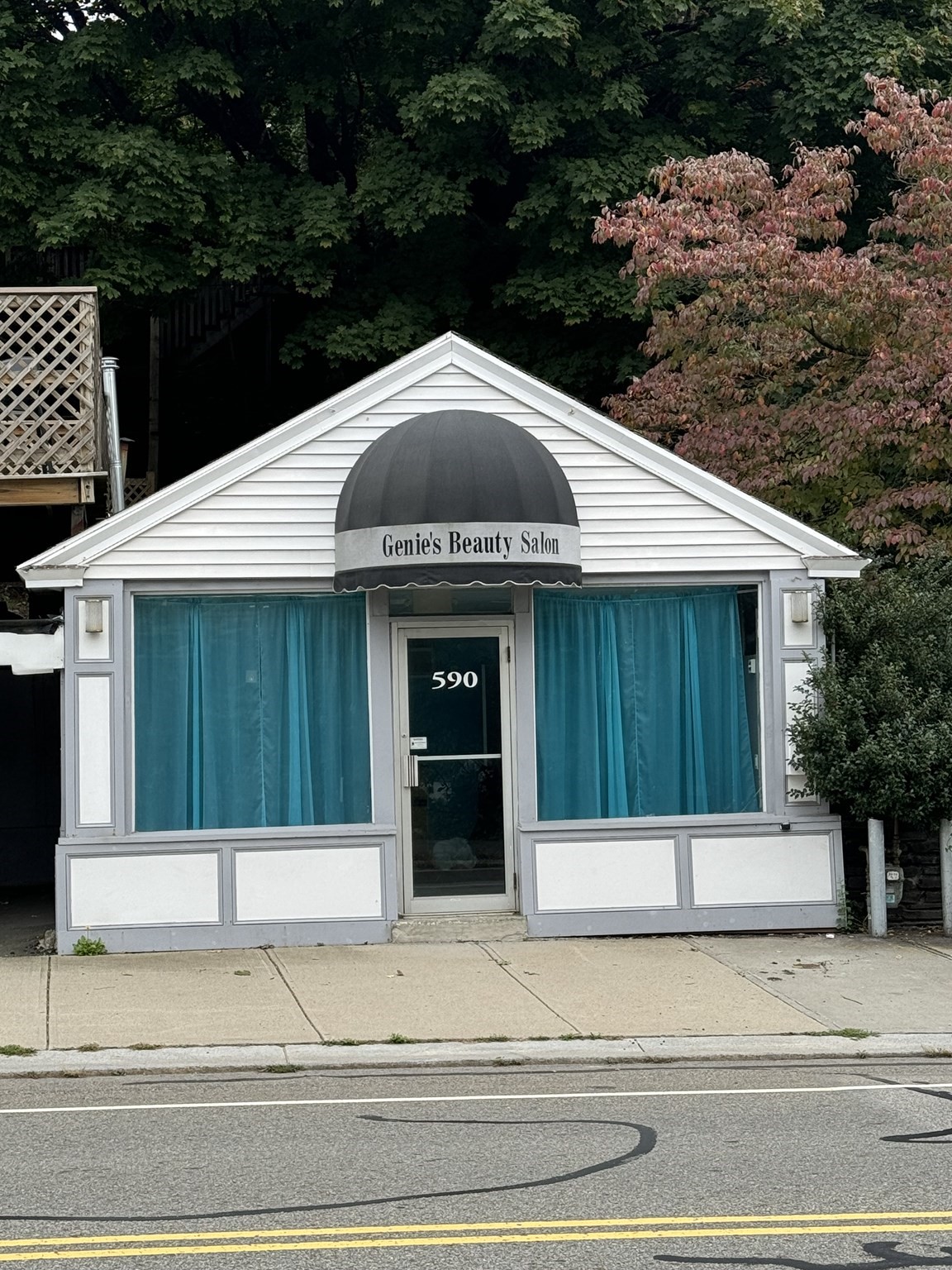 590 Franklin St. — photo