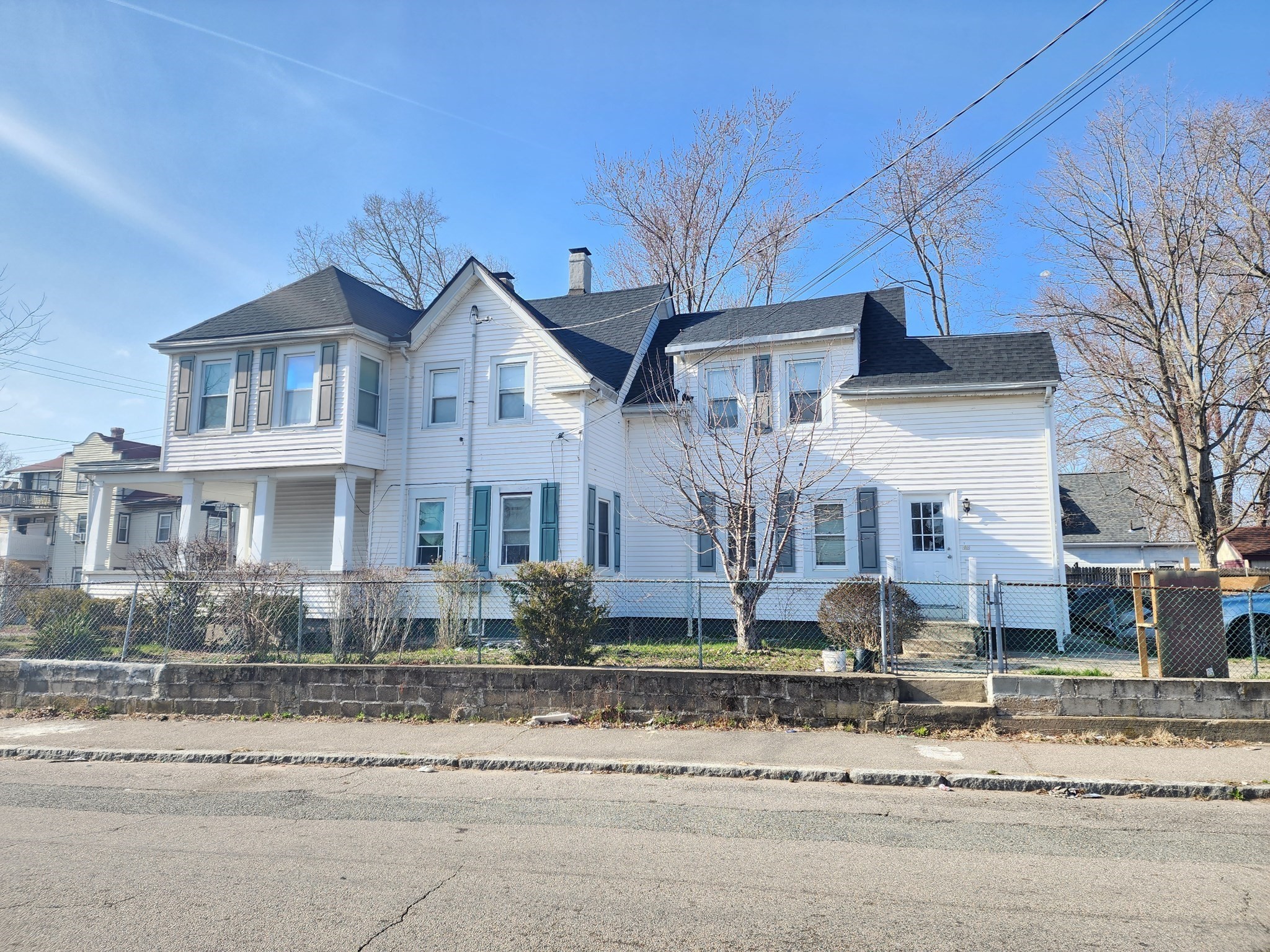 806 Warren Ave #1 — photo