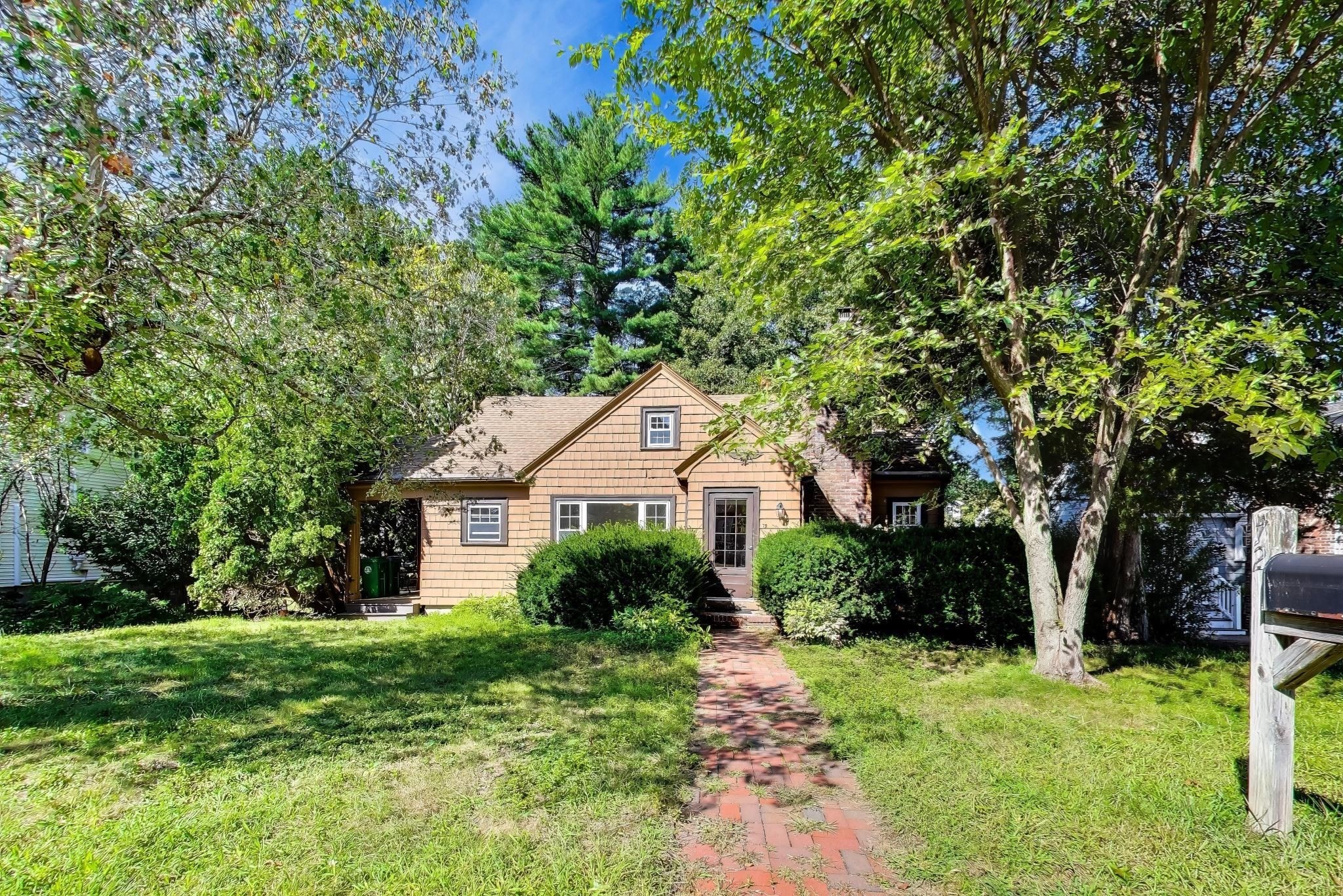 72 Sexton Ave — photo