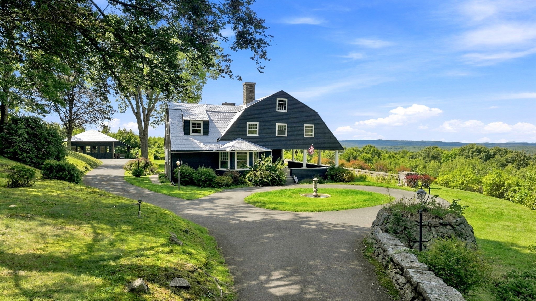23R Burlingame — photo