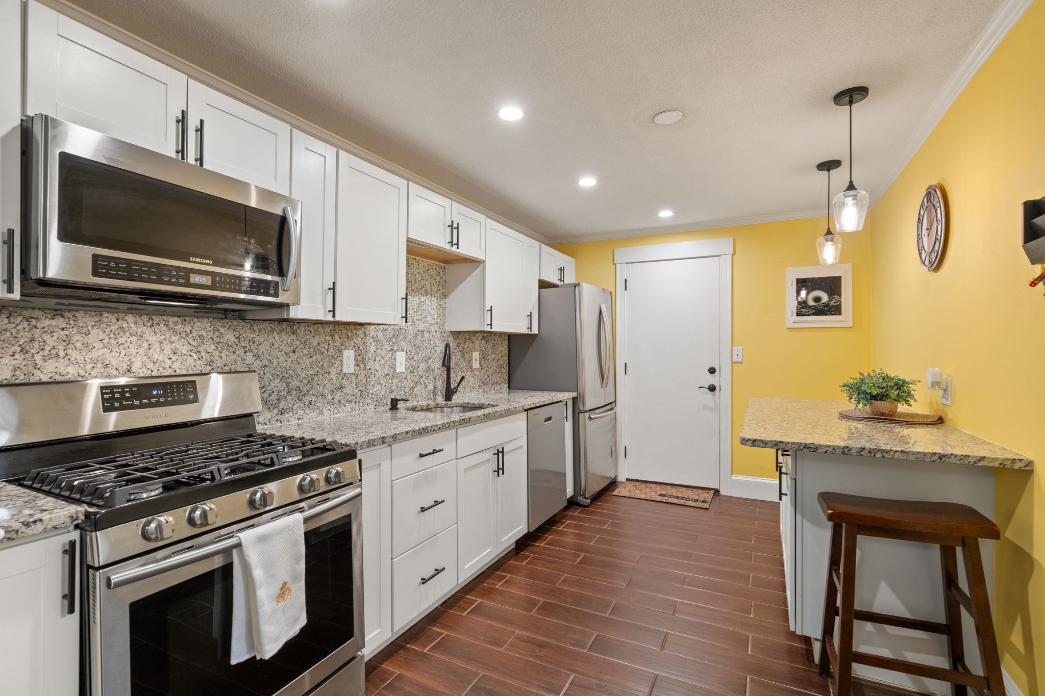 645 W Lowell Ave #4 — photo