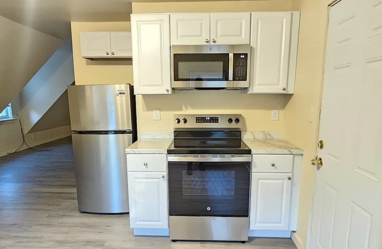 53 Taylor Ave #3 — photo