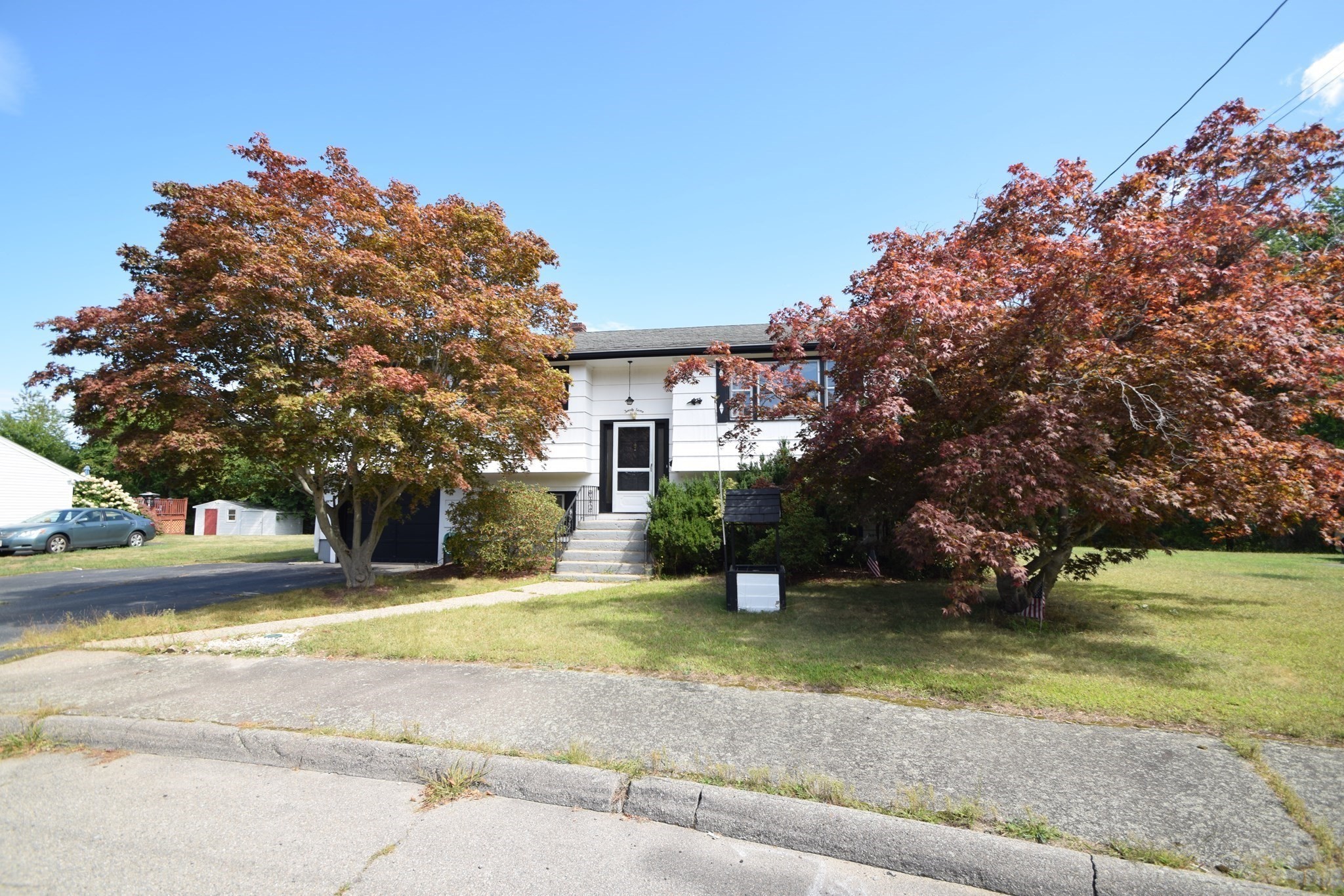 27 Niles Rd — photo