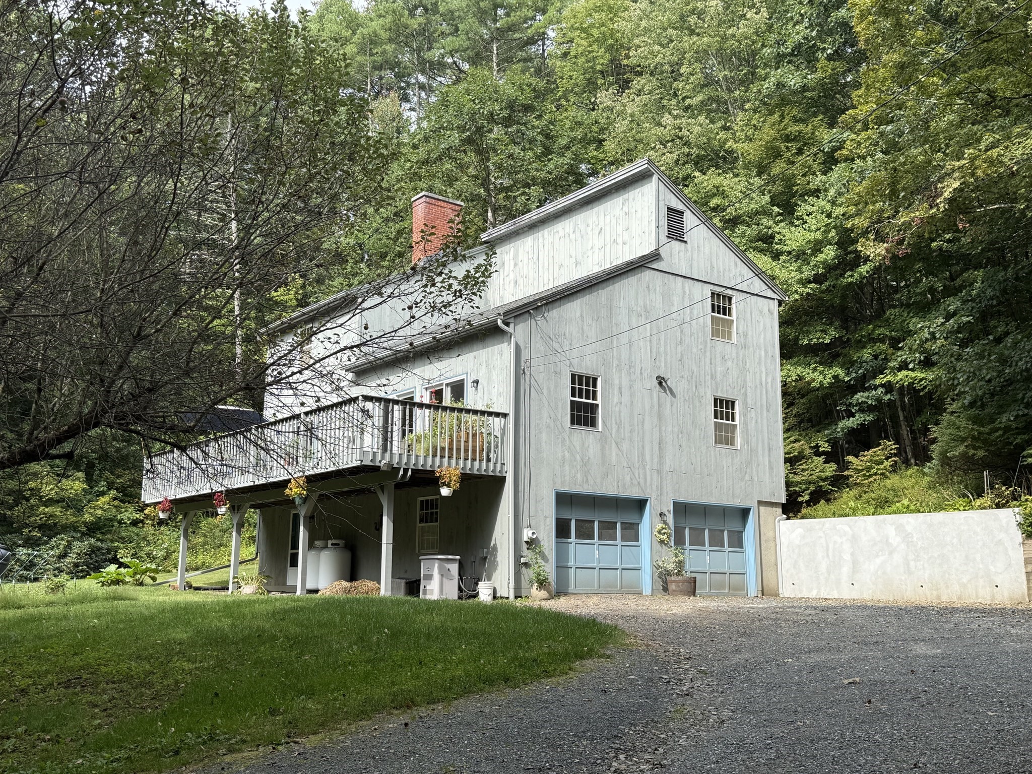 90 North Cross Road — photo