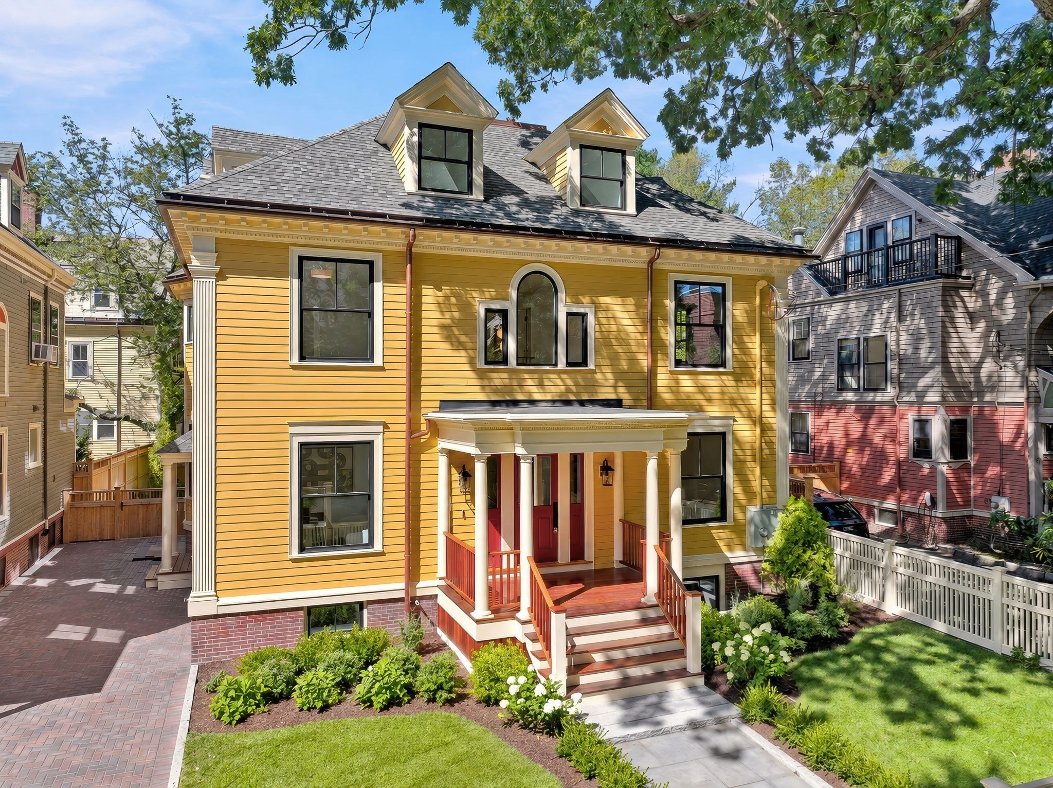 65 Hammond Street — photo