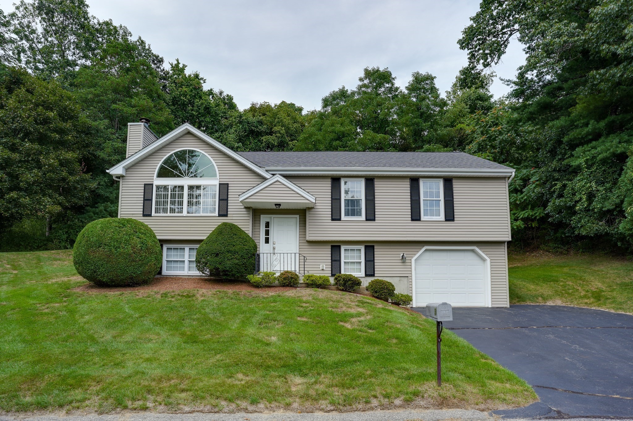 3 Greenside Ln — photo