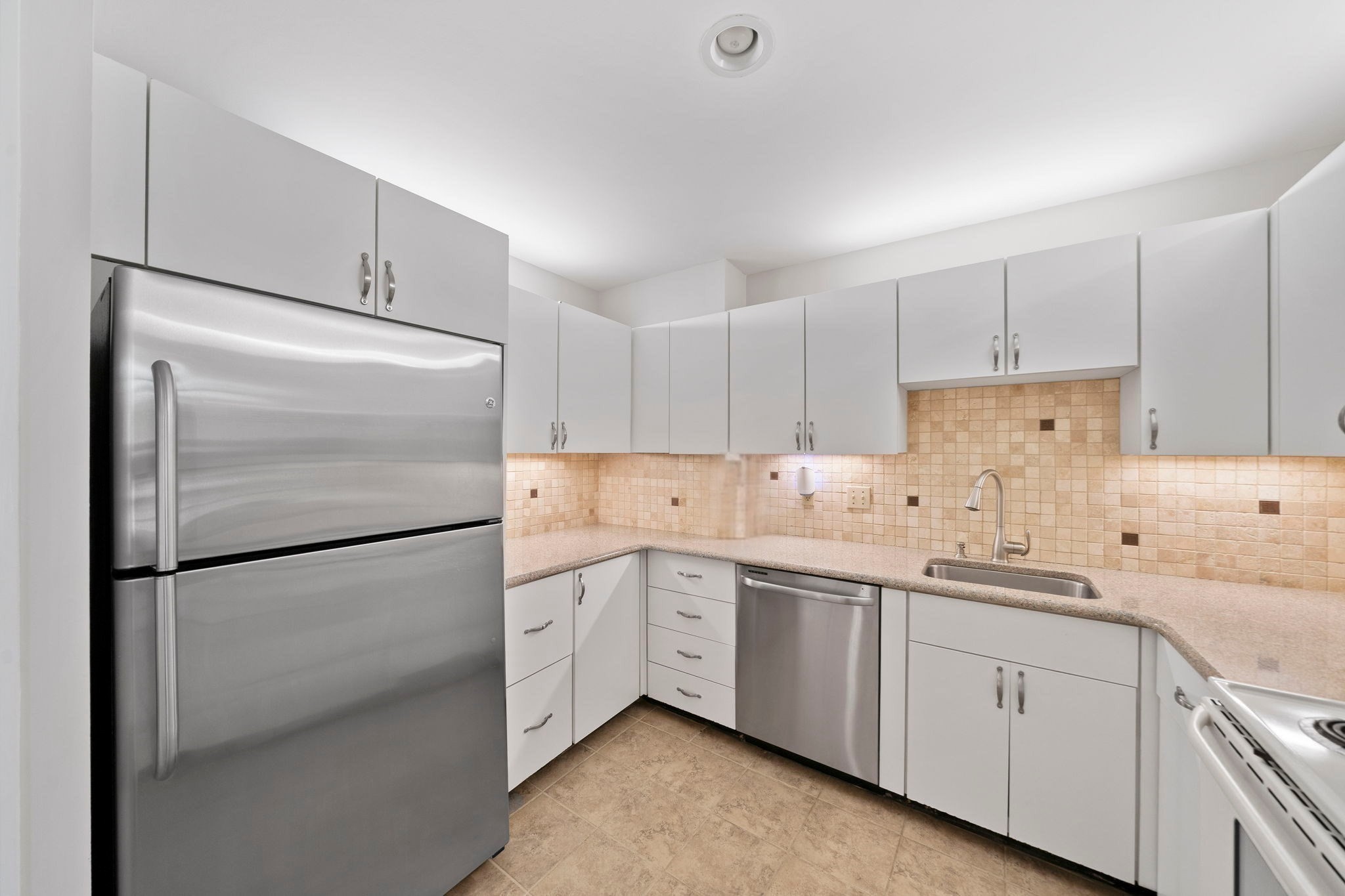100 Parks St #27 — photo